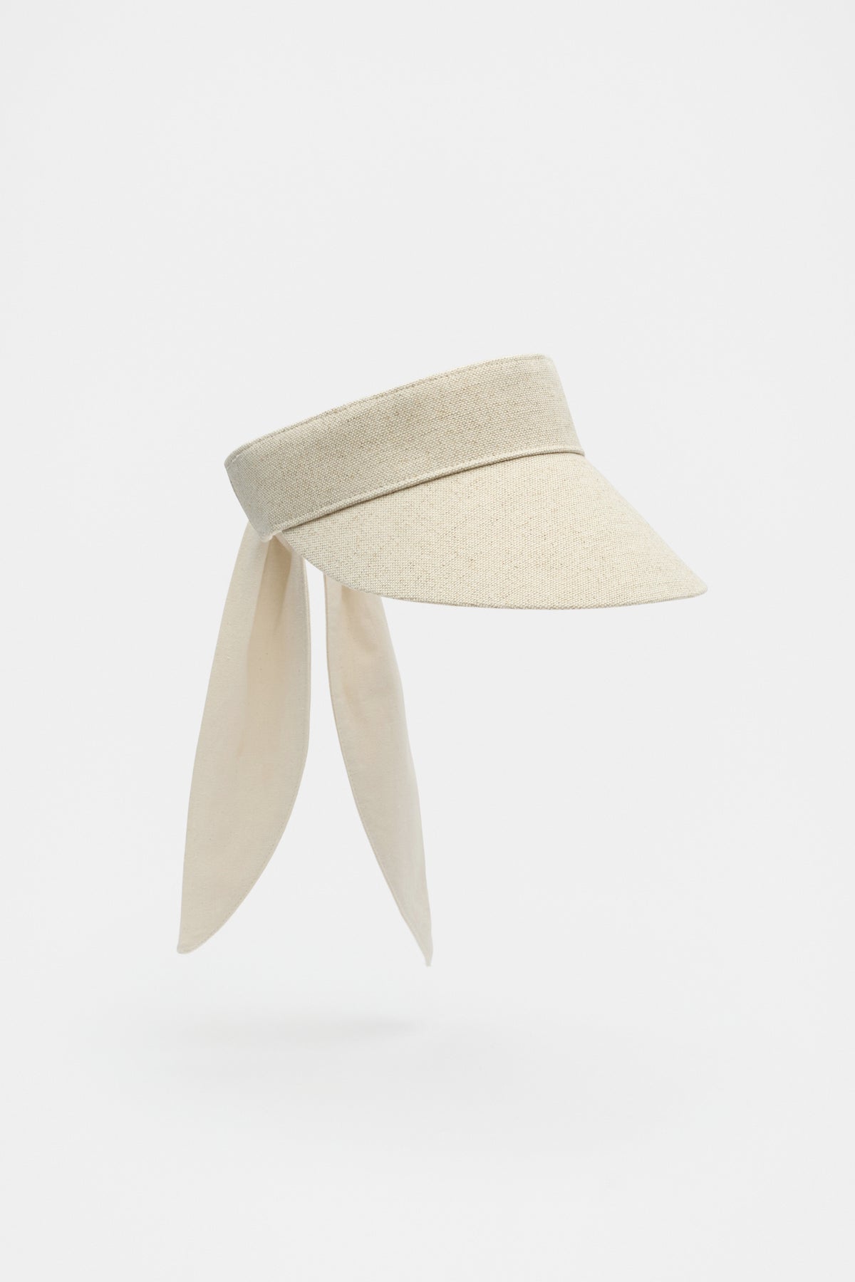 Textured Bow Detail Visor