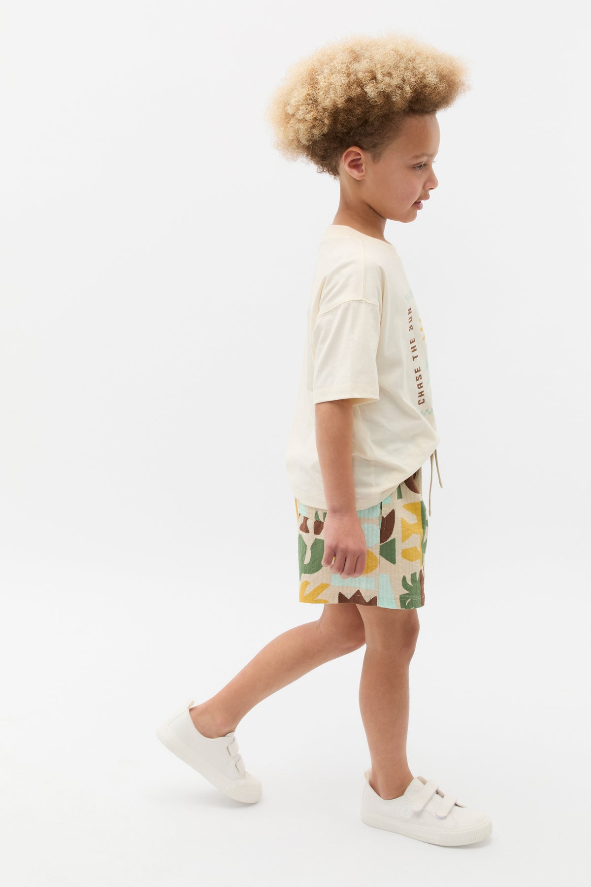 Abstract Print Short
