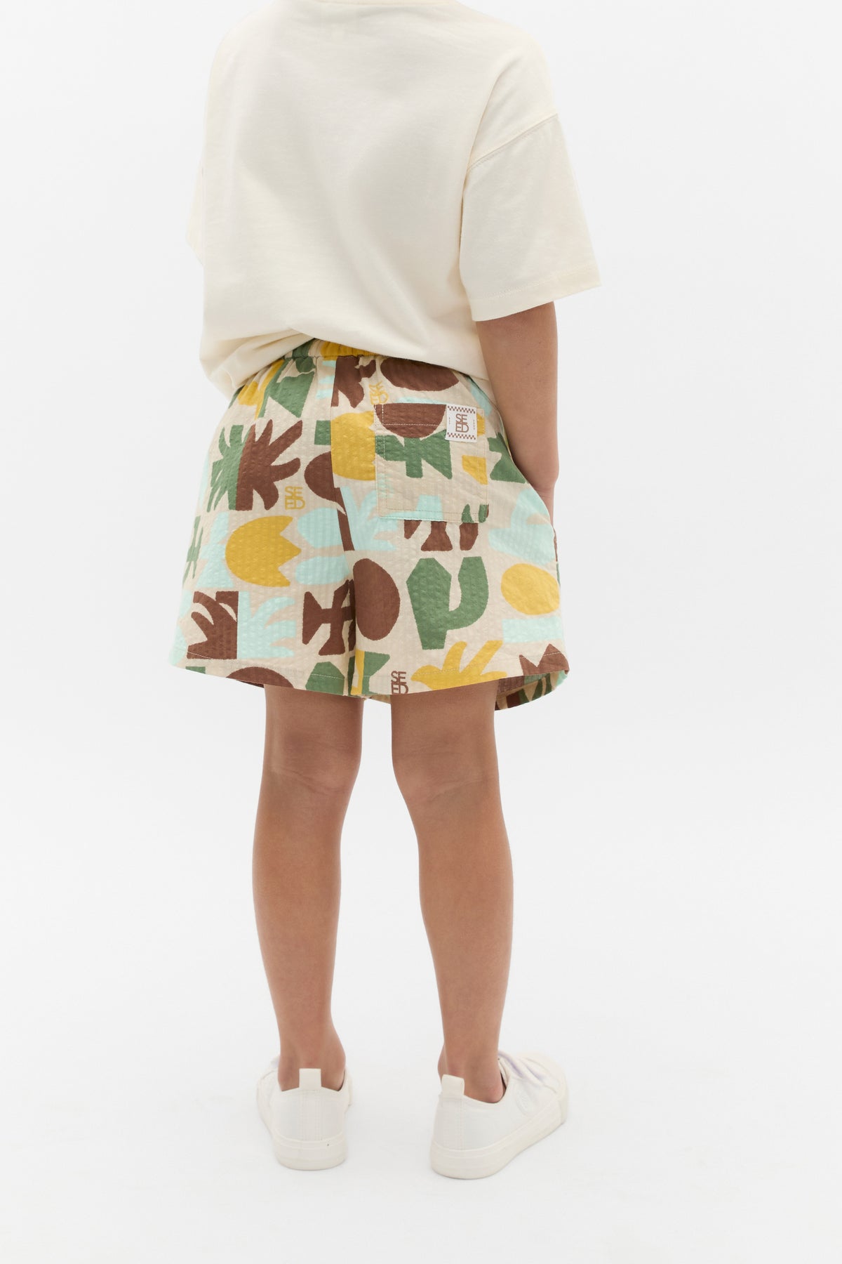 Abstract Print Short