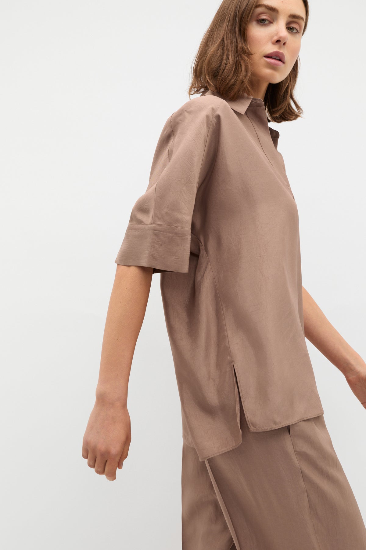 Crinkled Satin Collared Popover