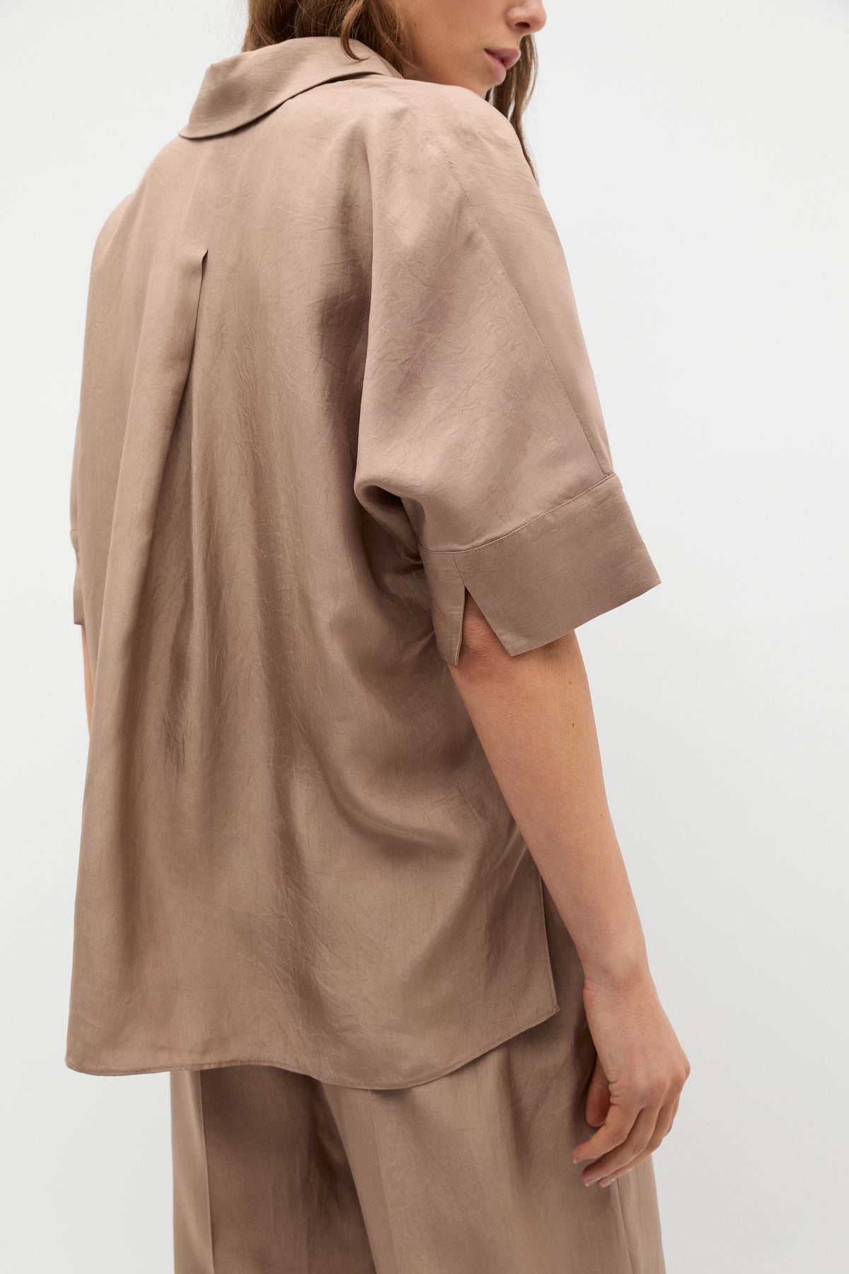 Crinkled Satin Collared Popover