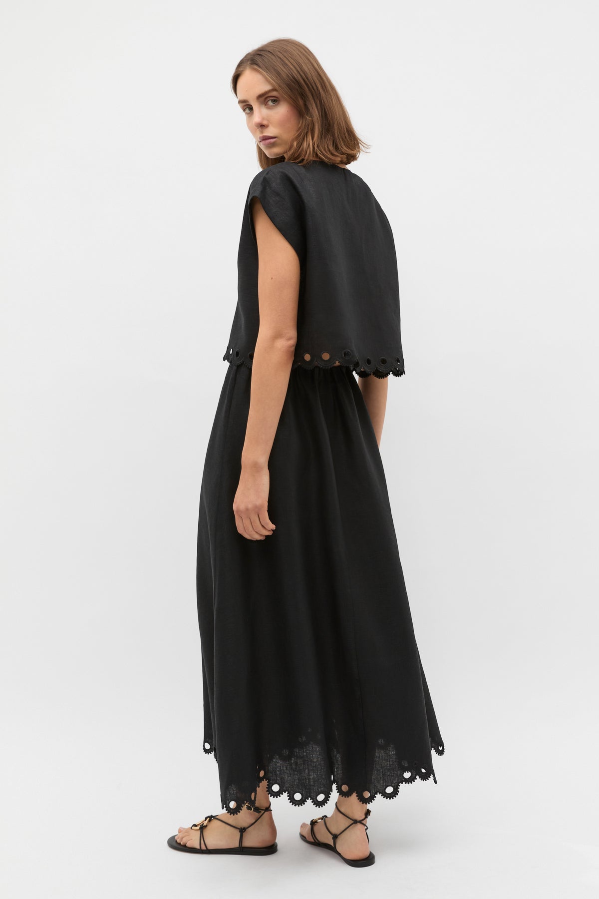Linen Embroidered Tee