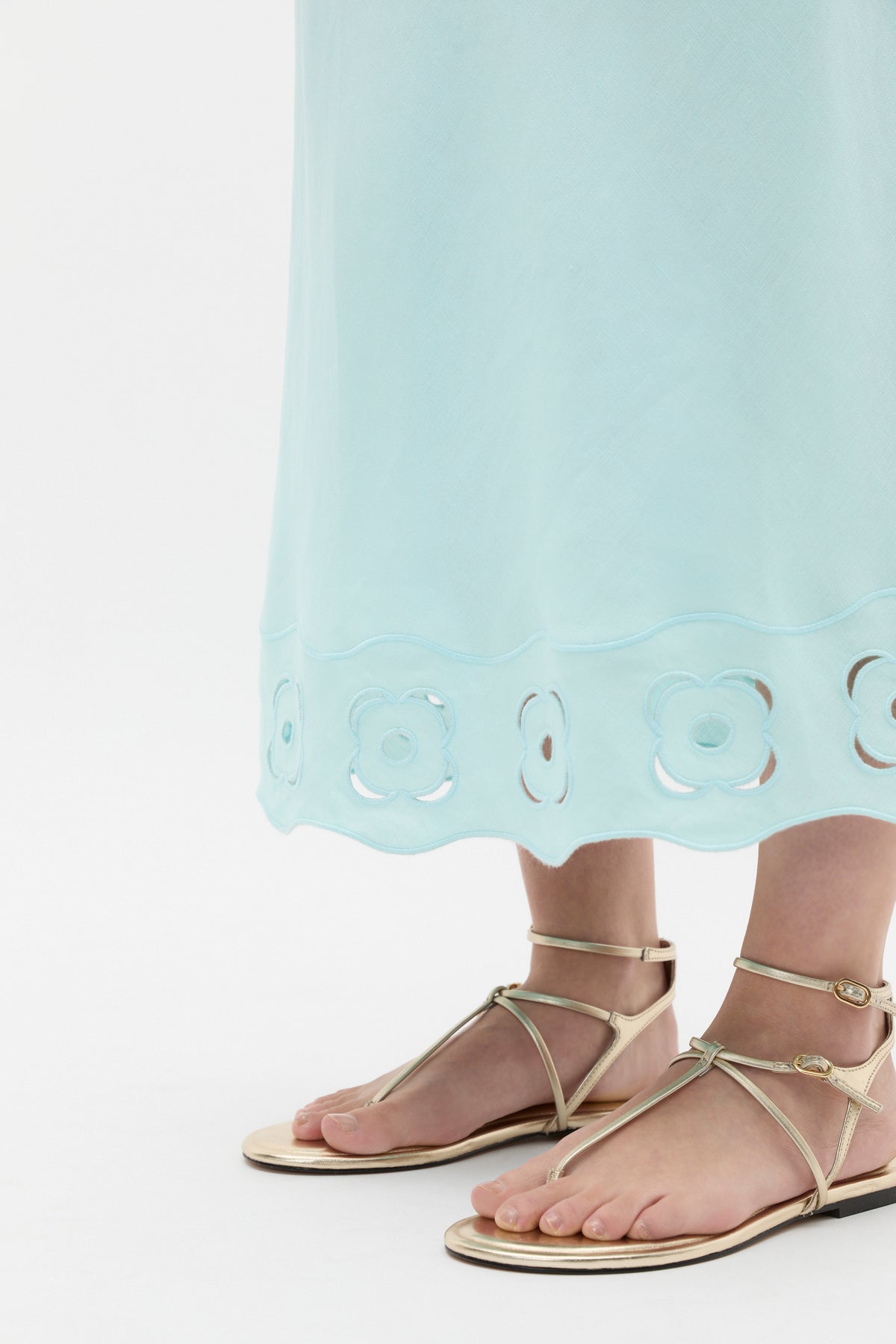 Retro Embroidered Hem Midi Skirt