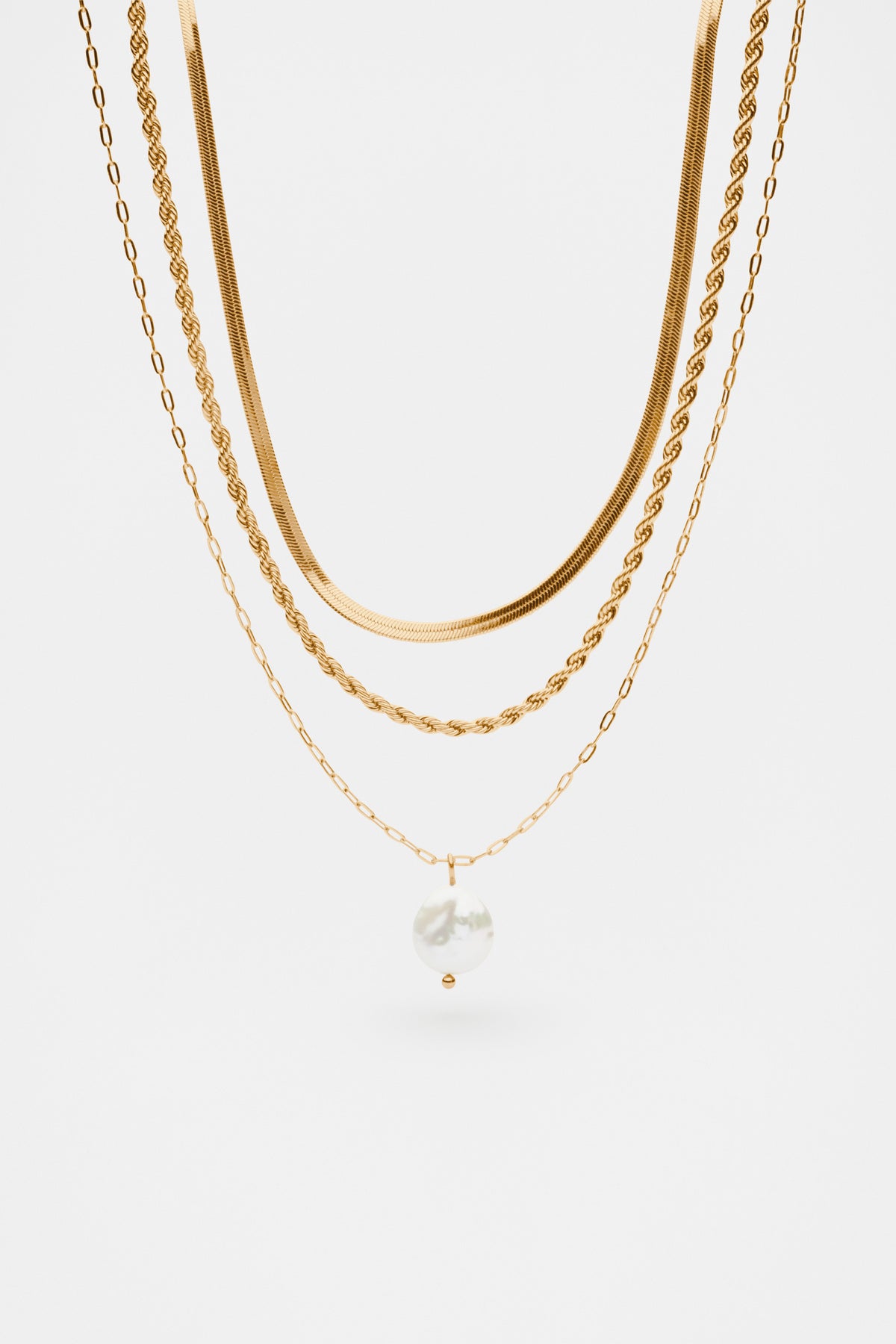 Pearly Layered Necklace