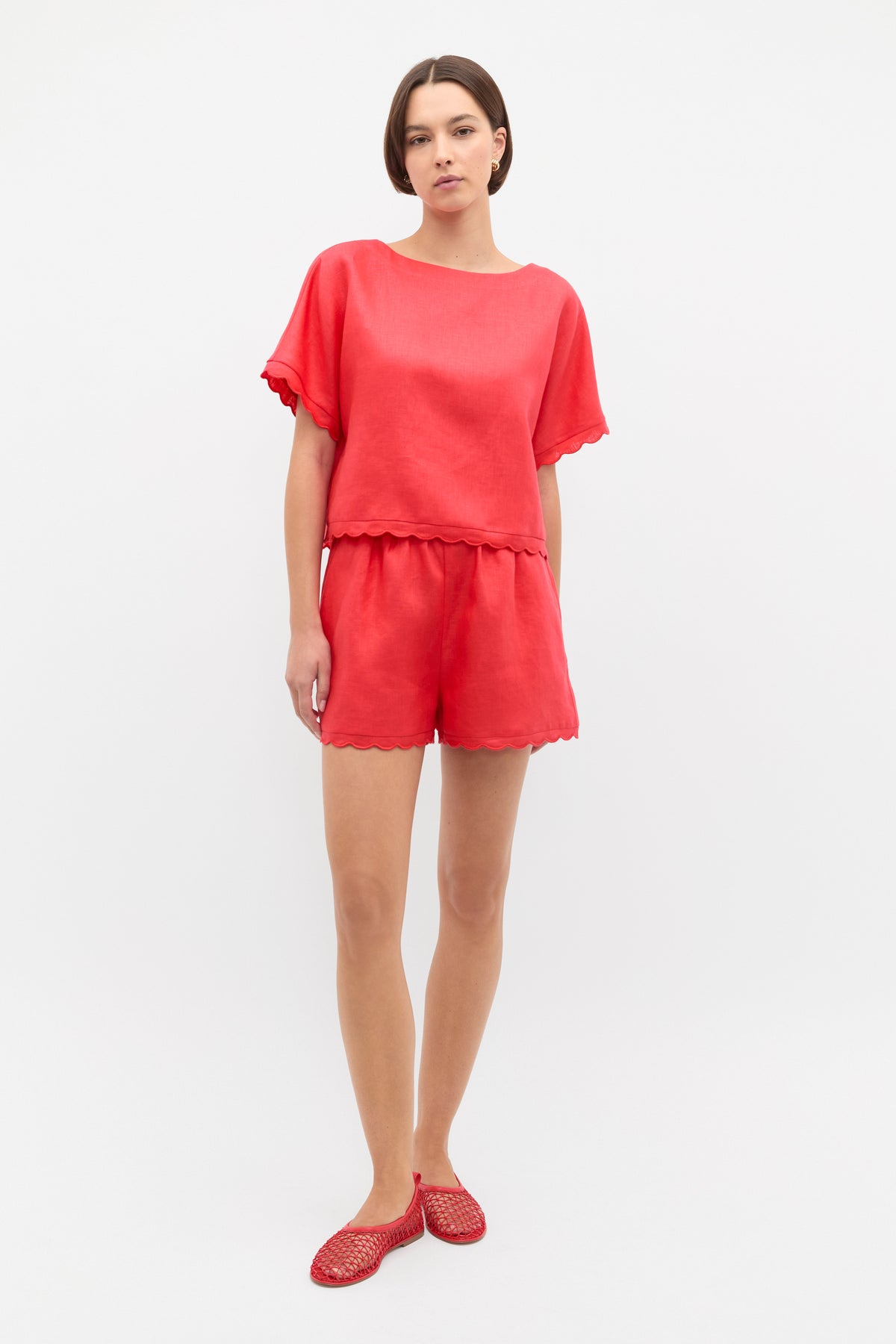 Linen Wave Scallop Short