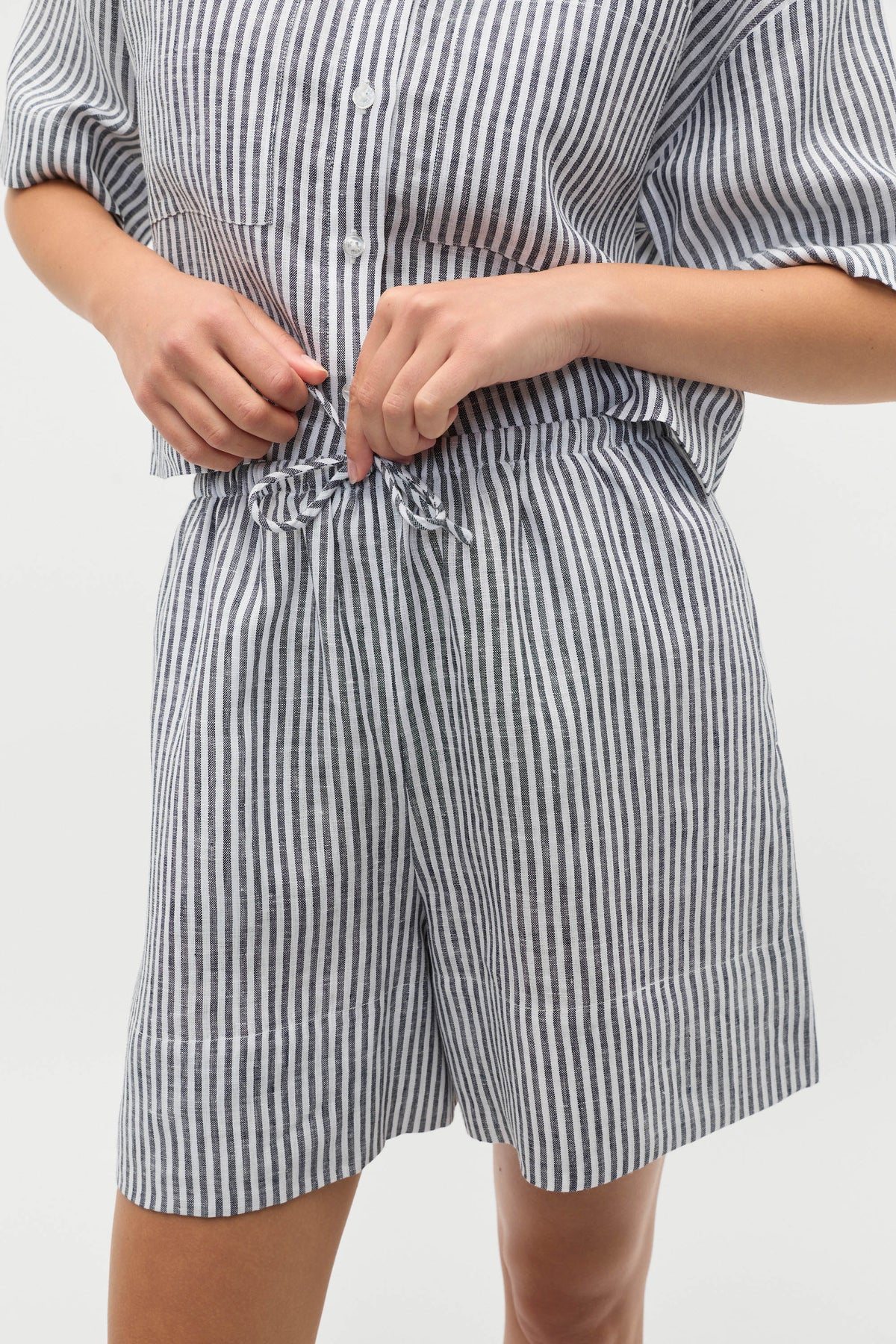 Linen Stripe Short