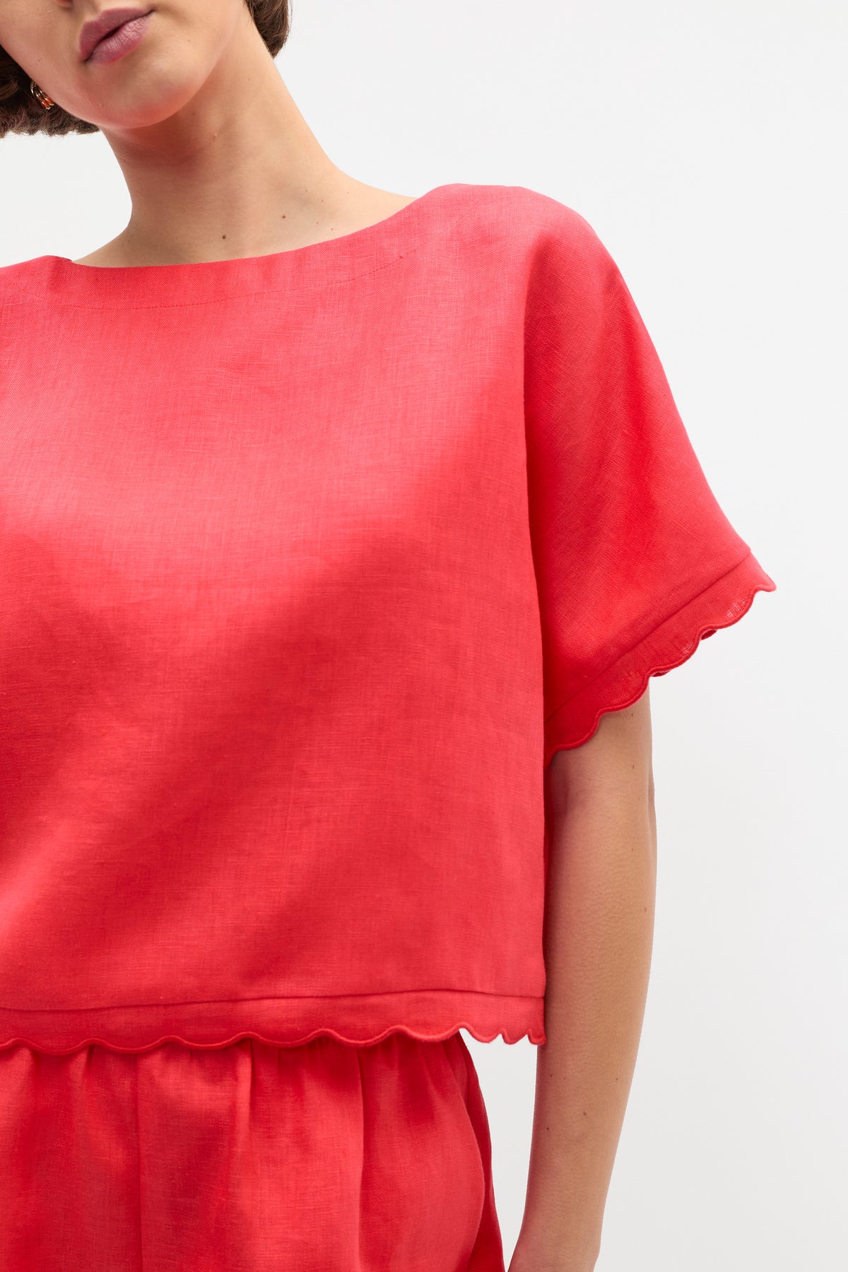 Linen Wave Scallop Boxy Tee