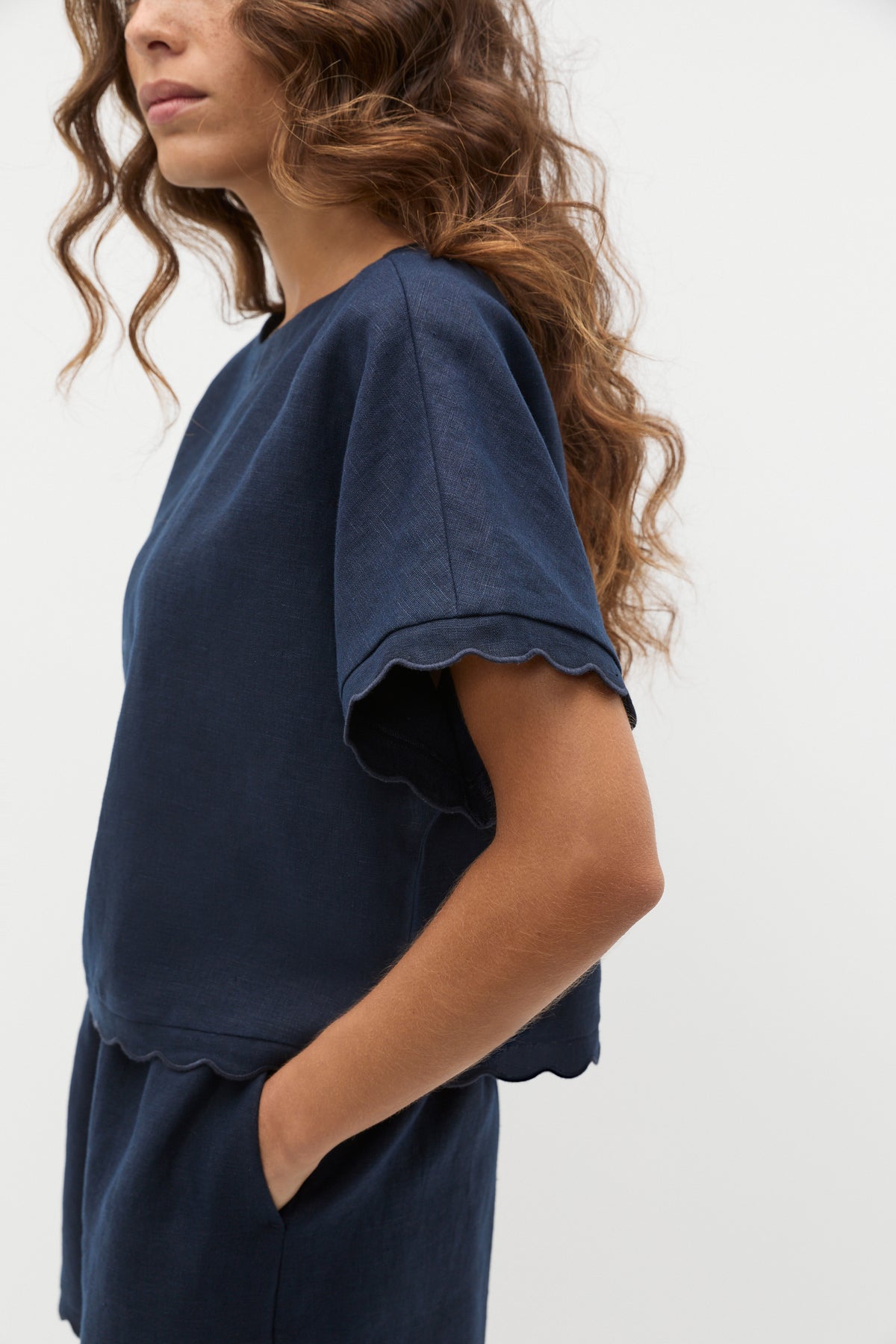 Linen Wave Scallop Boxy Tee