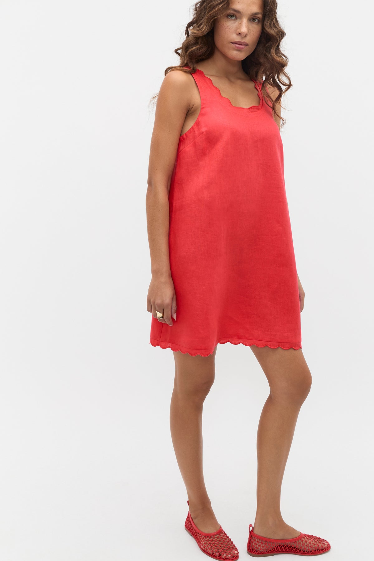 Linen Wave Scallop Sleeveless Dress