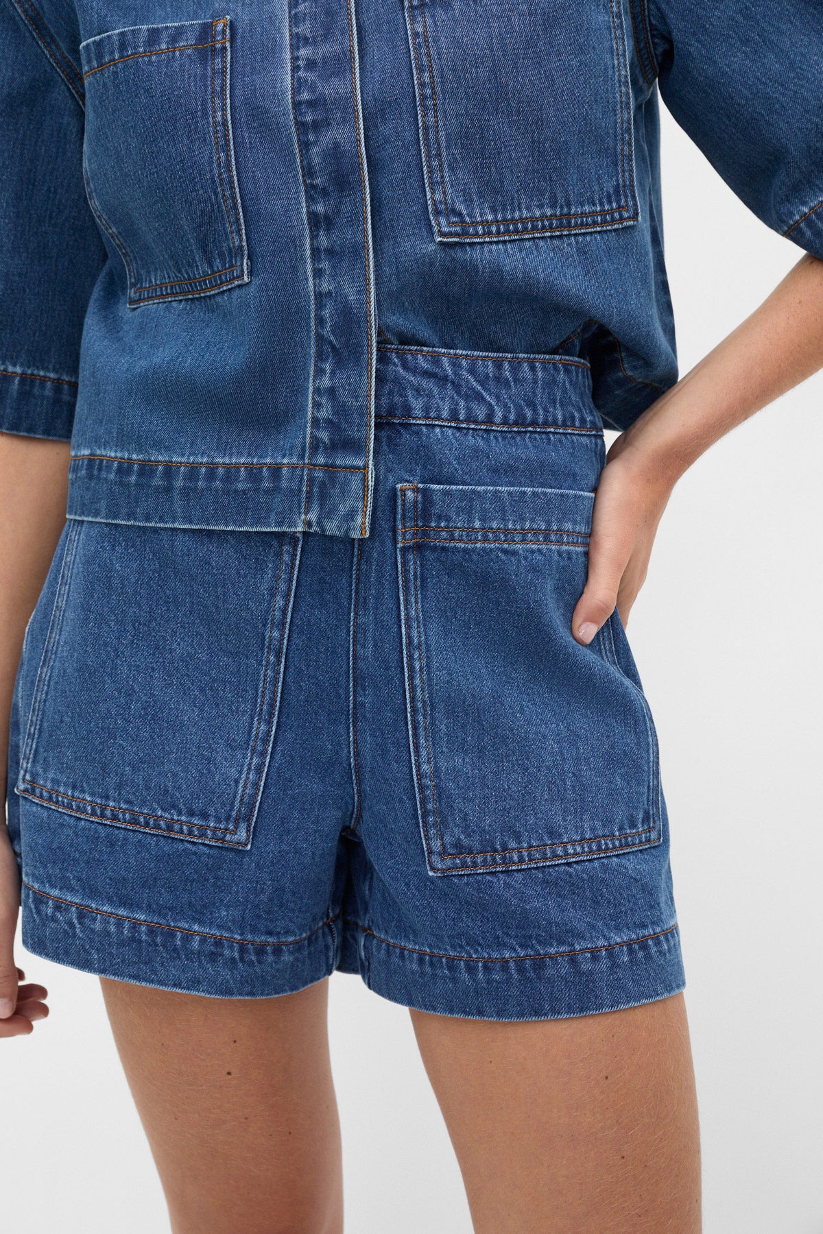 Patch Pocket Cotton Short