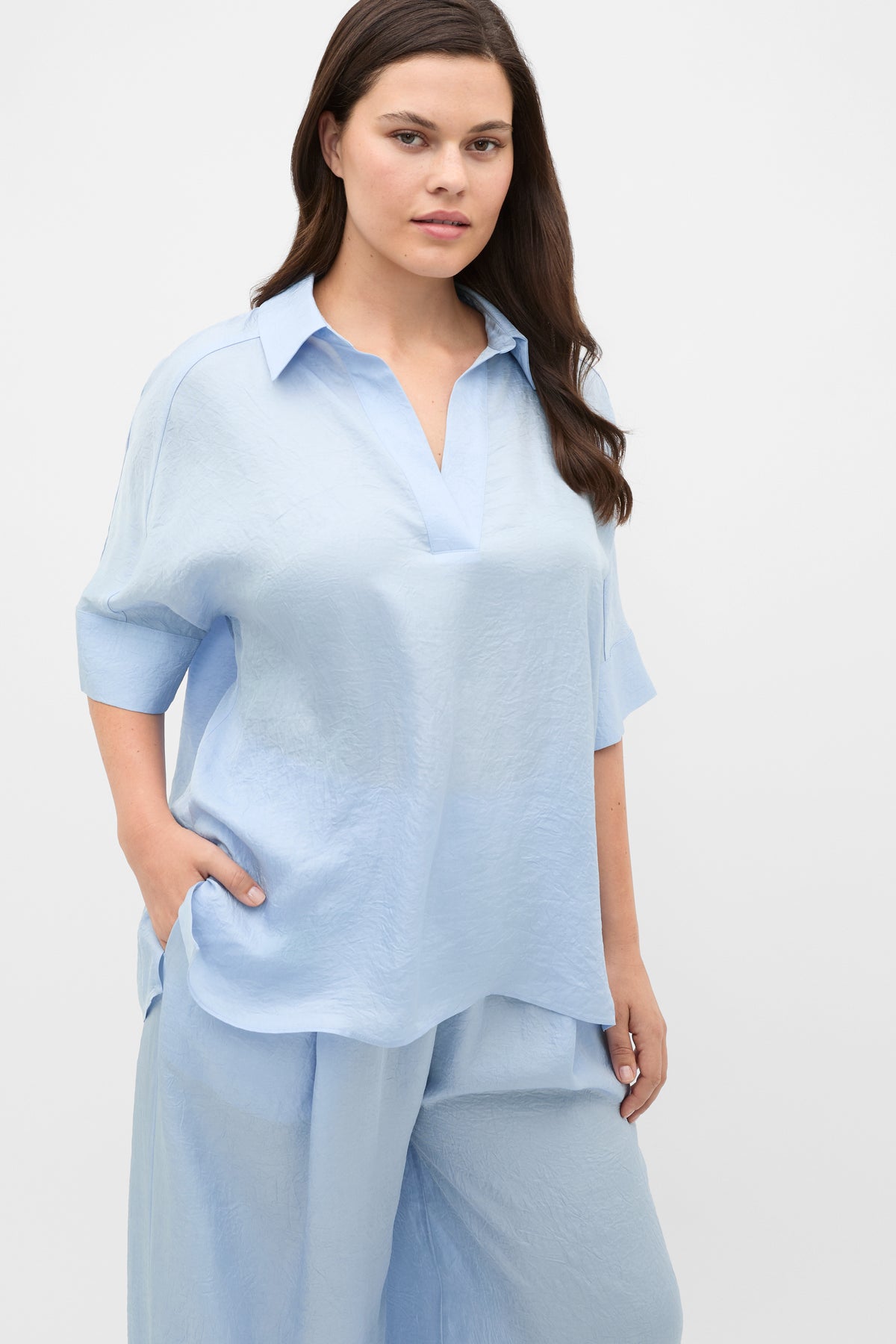 Textured Satin Collared Popover