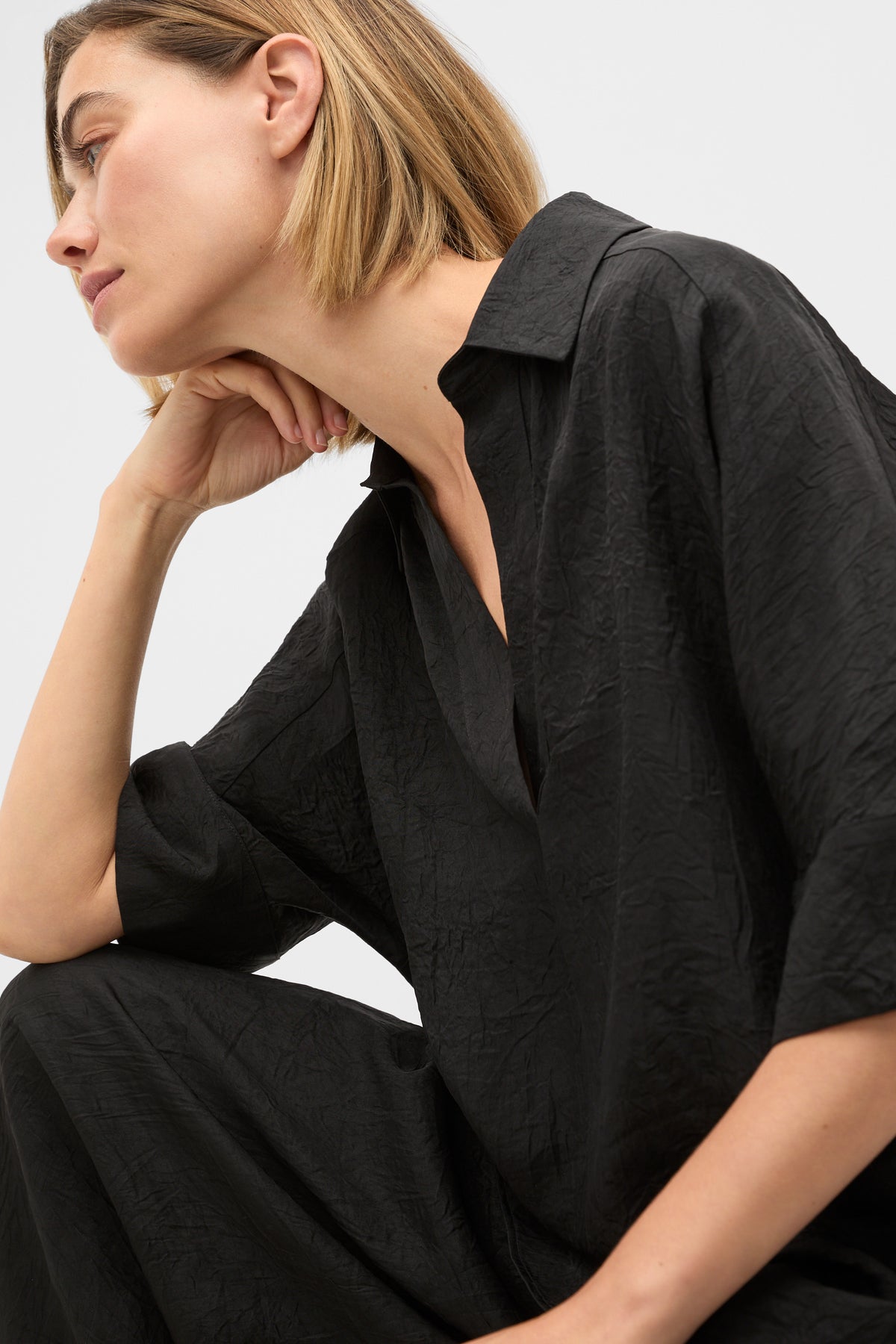 Textured Satin Collared Popover