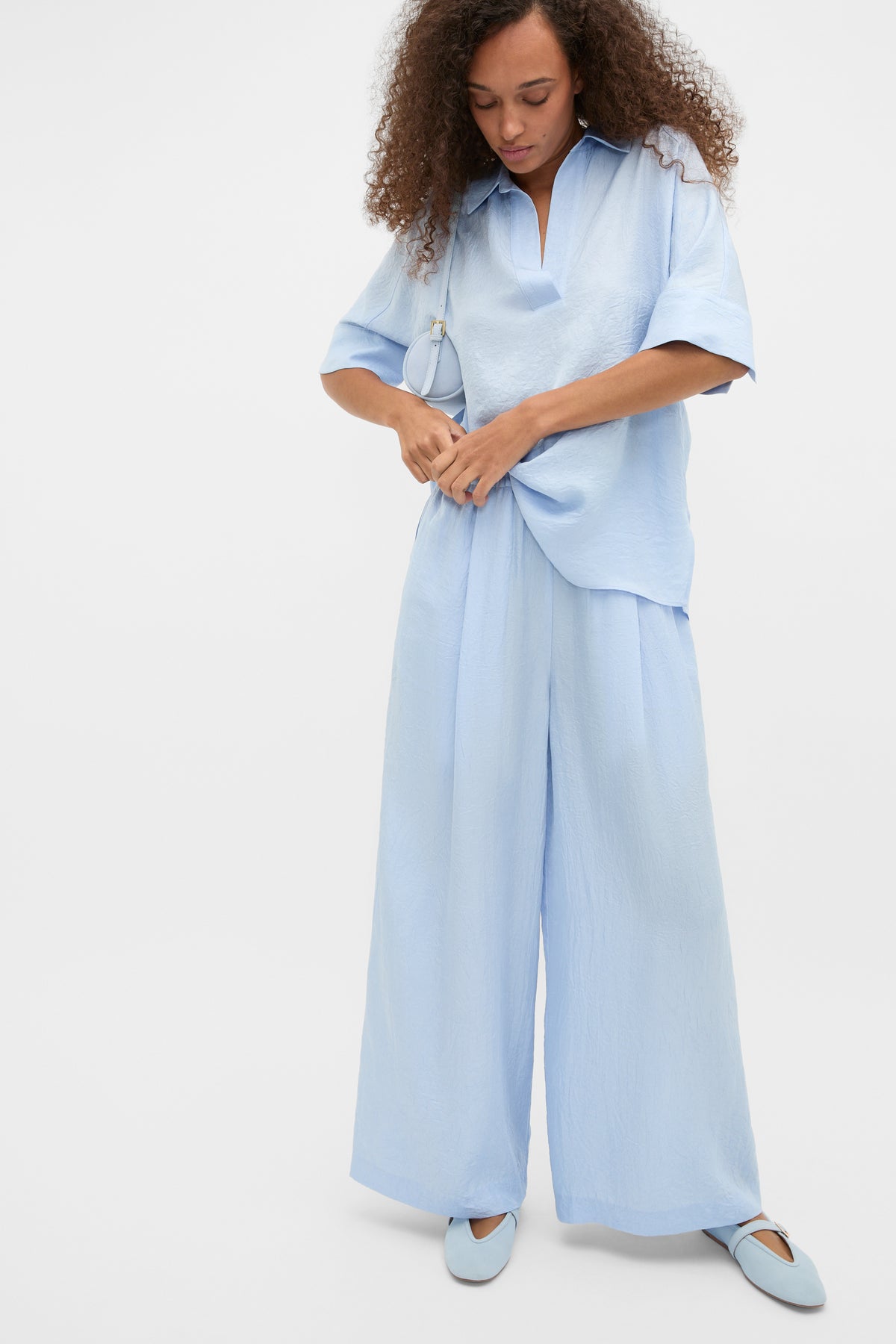 Textured Satin Gathered Pant