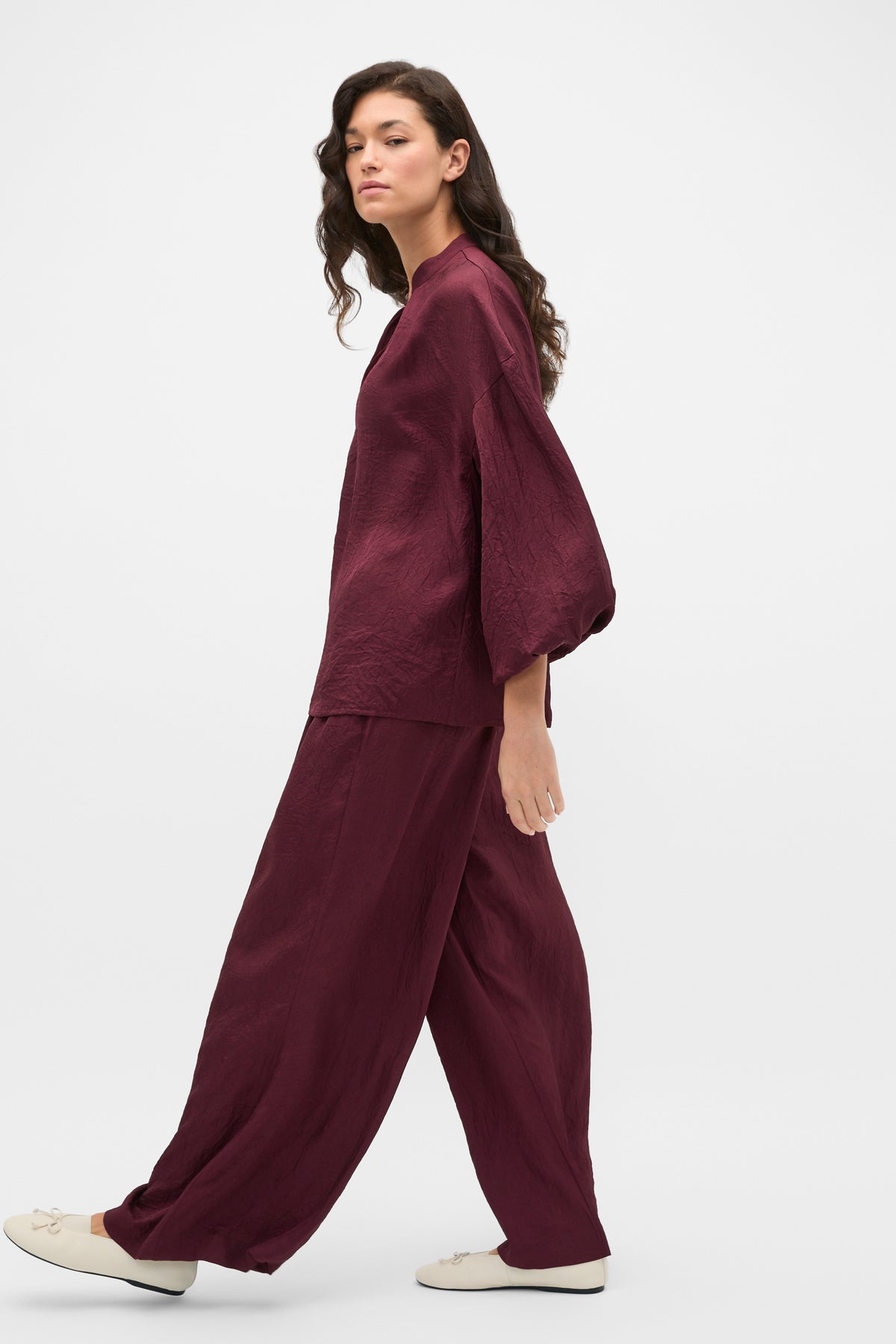 Textured Satin Gathered Pant