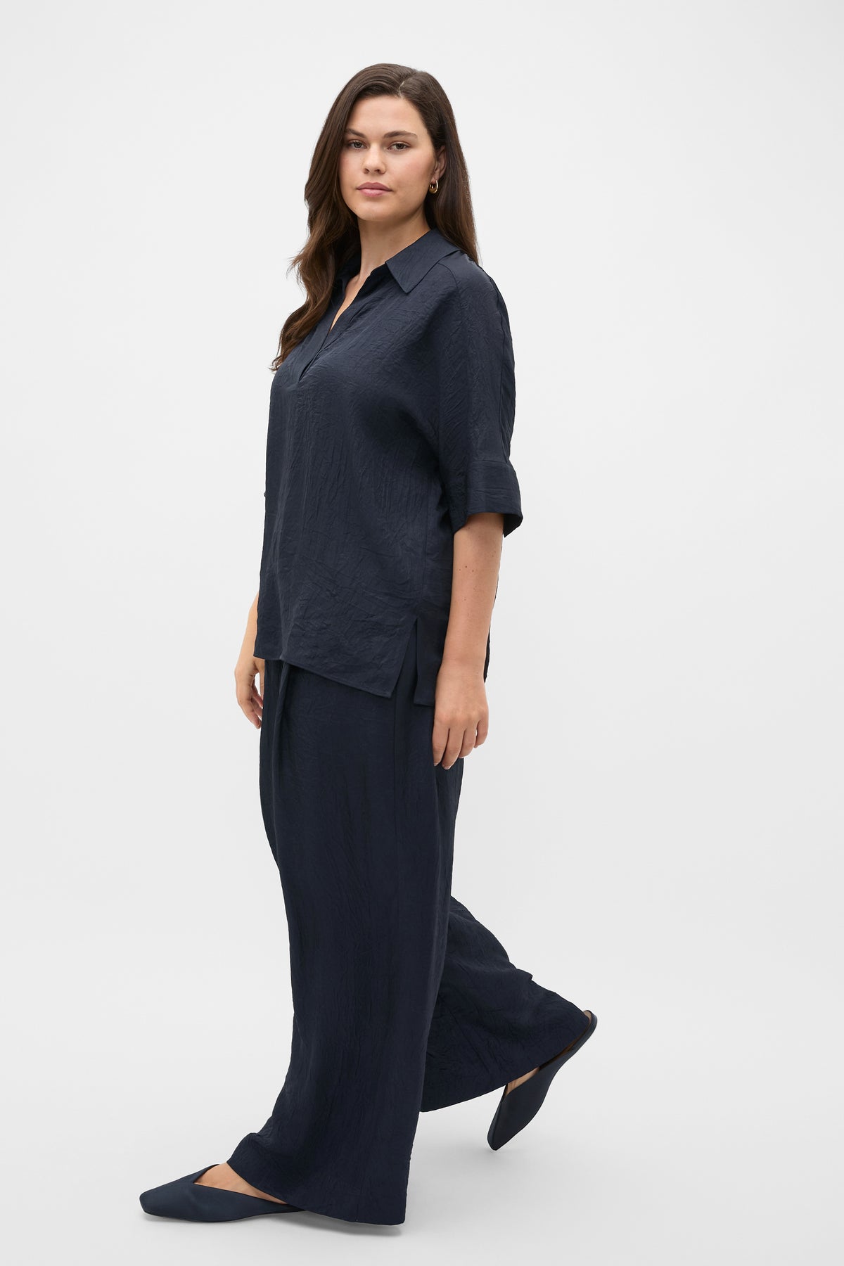 Textured Satin Gathered Pant