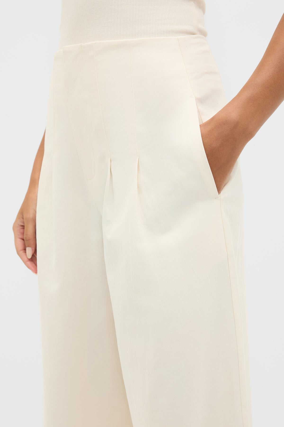 High Rise Pleat Pant