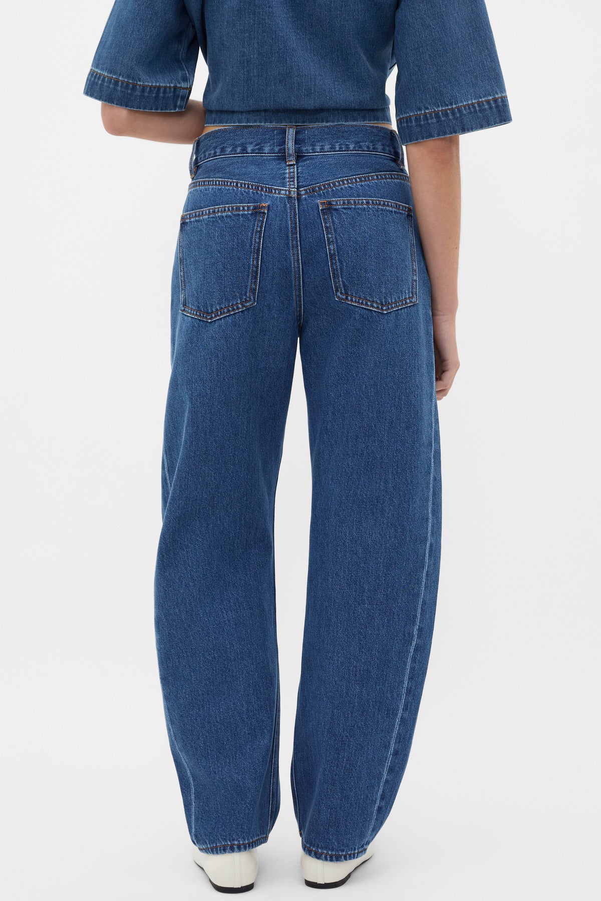 High Waisted Barrel Leg Jean