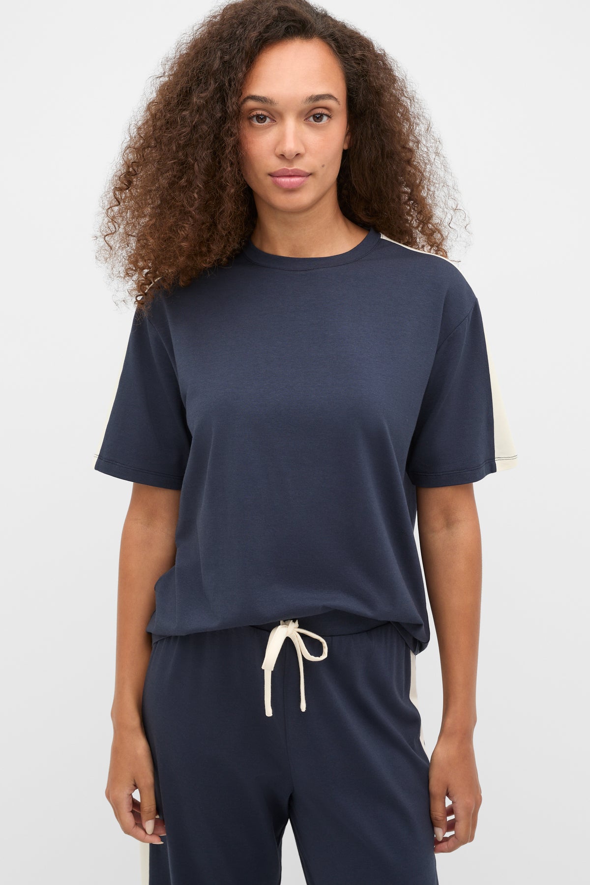 Contrast T-Shirt and Pant PJ Set