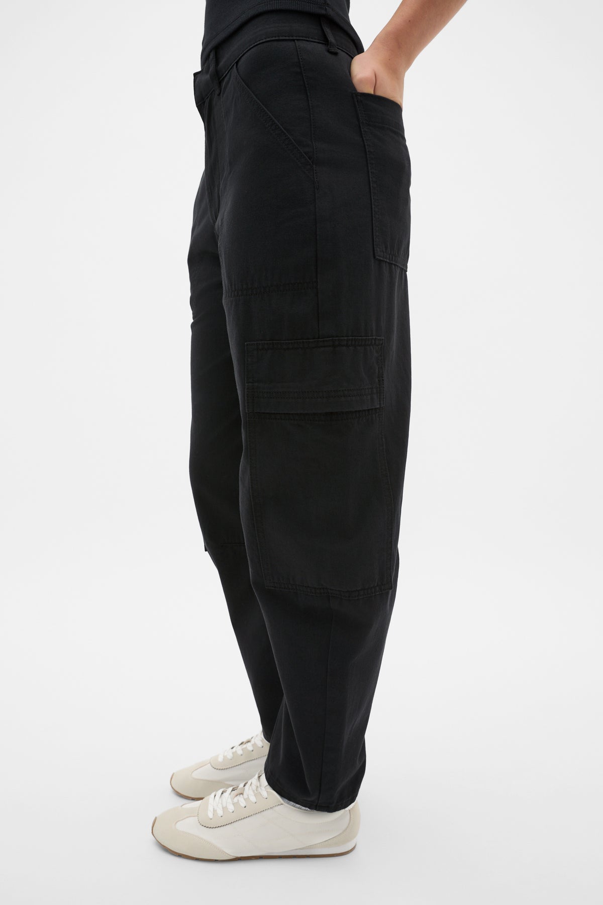 Tapered Cargo Pant