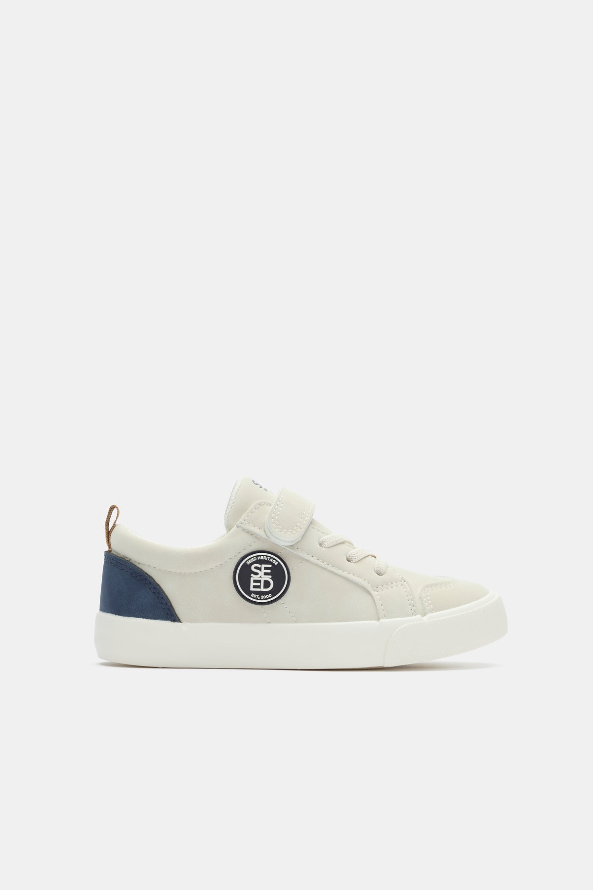 Low Top Sneaker