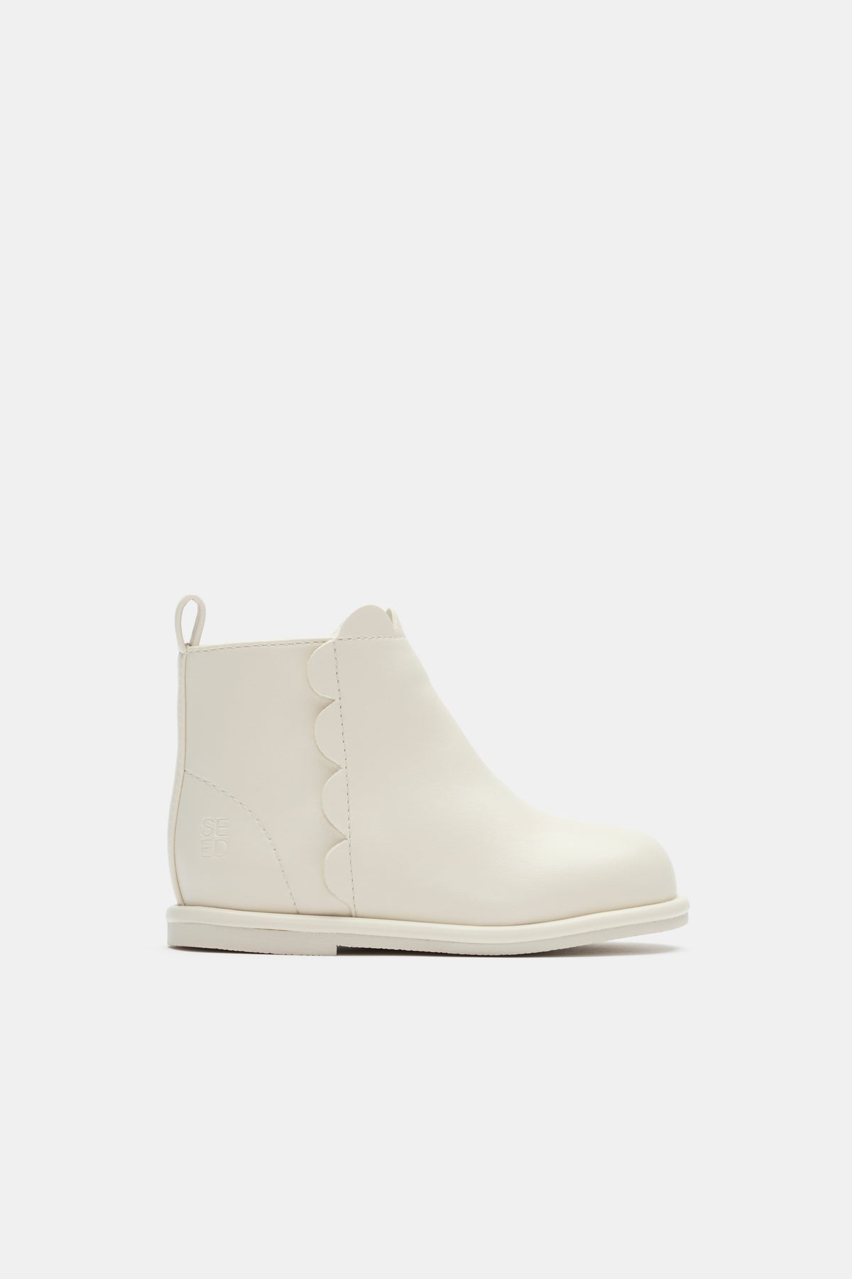 Mini Scallop Boot