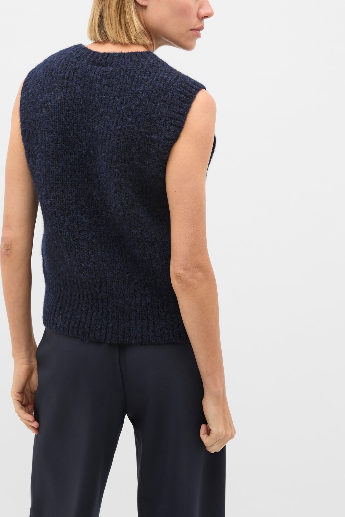 Lofty Neat Vest