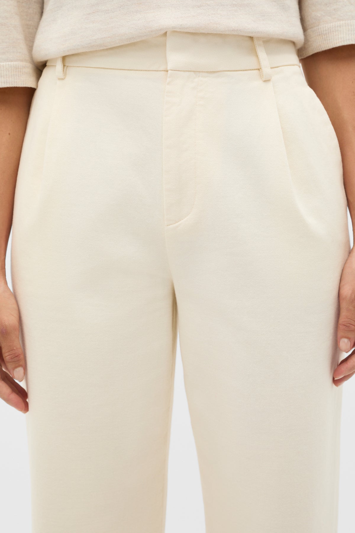 Soft Denim Pleat Pant