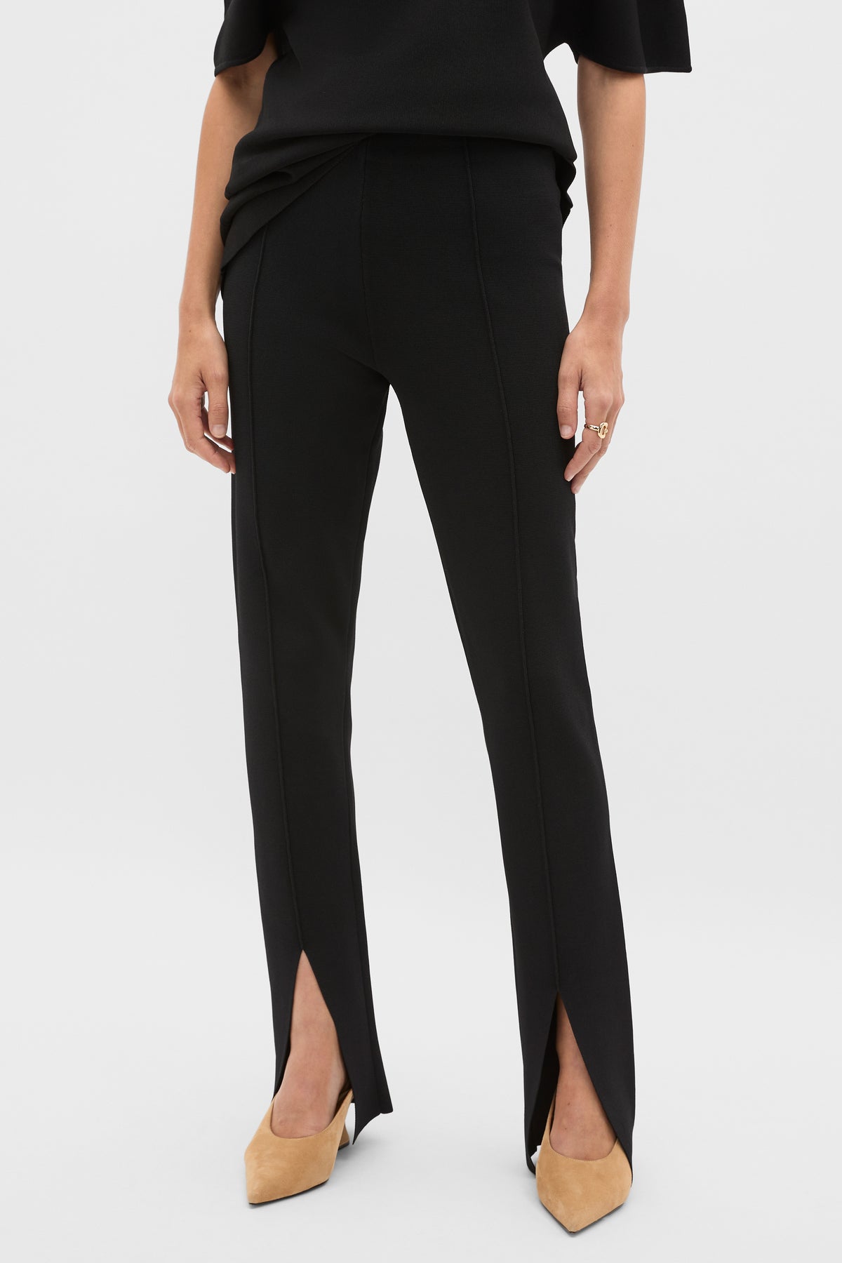 Crepe Knit Slim Pant