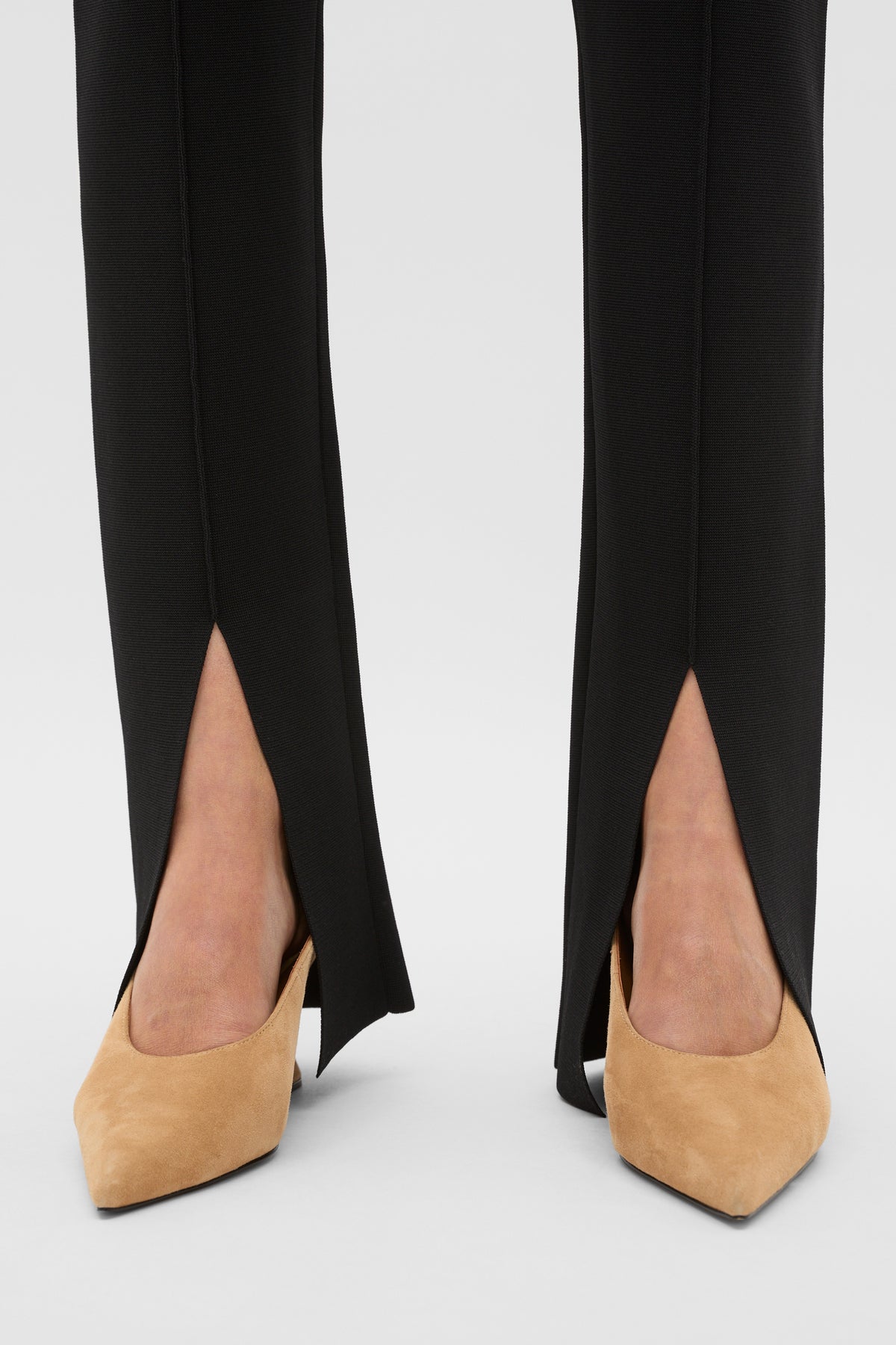 Crepe Knit Slim Pant