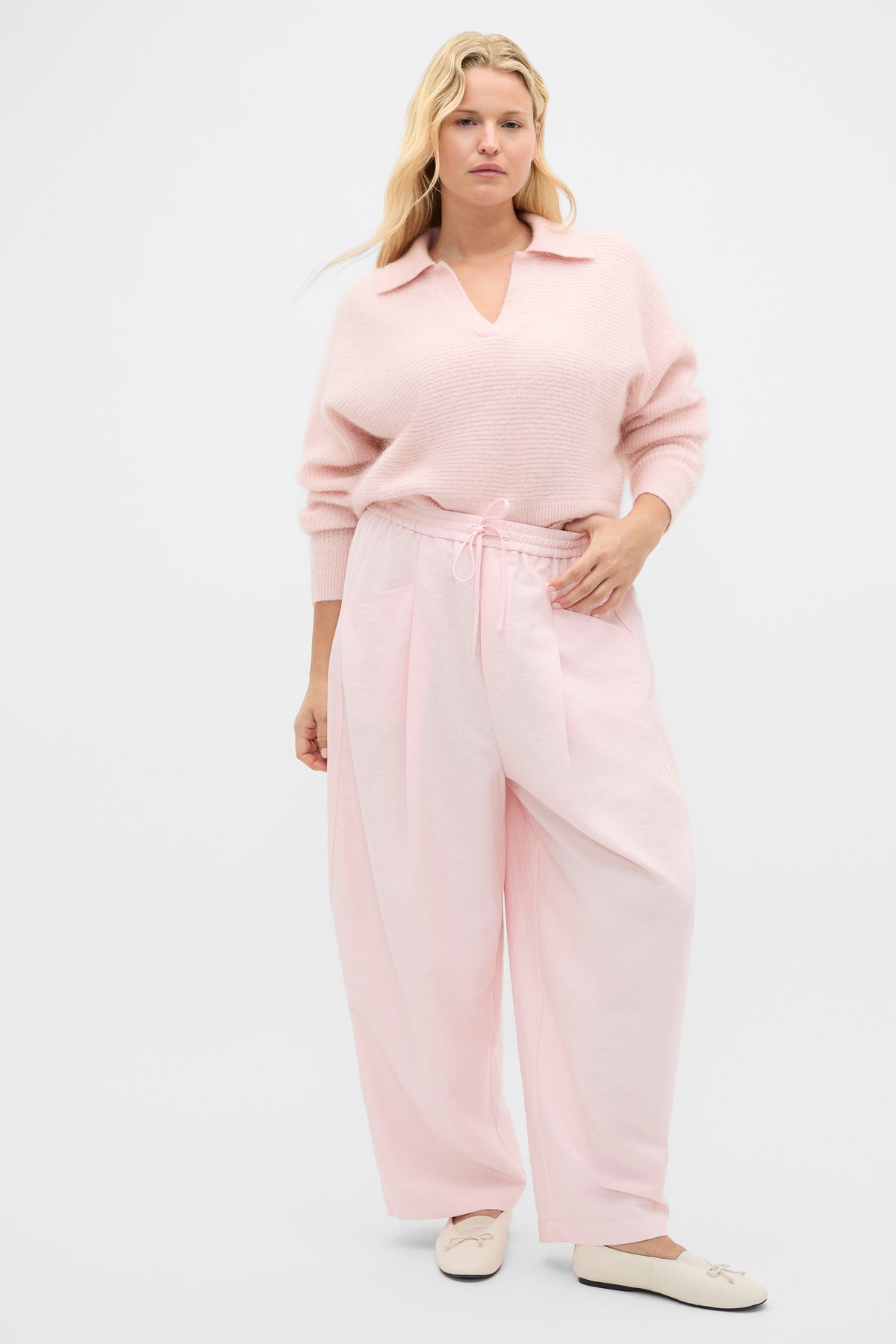 Textured Barrel Pant