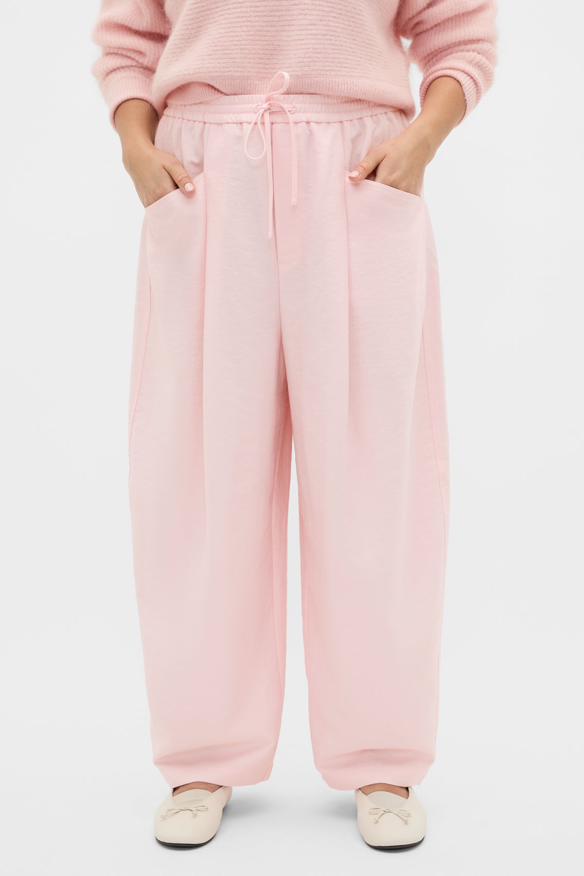 Textured Barrel Pant