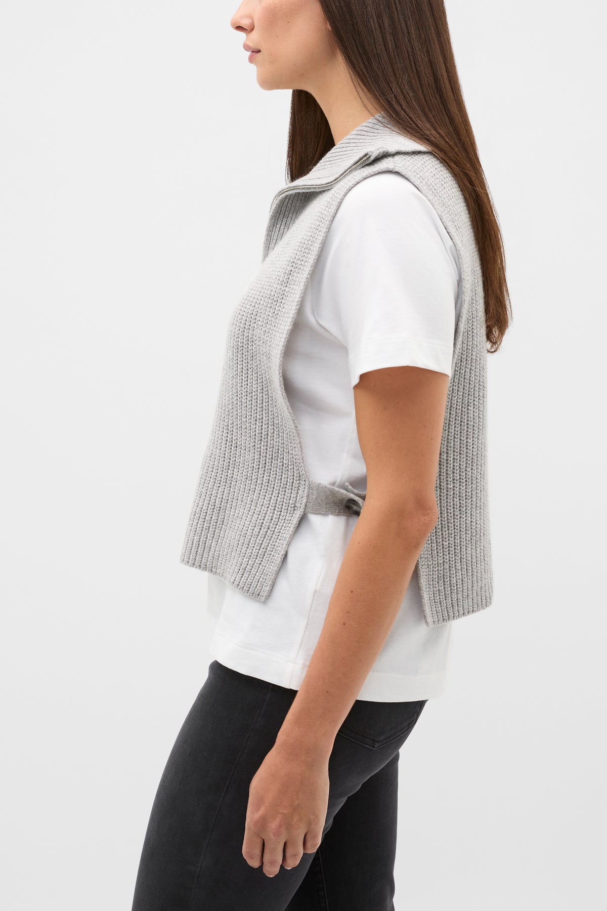 Rib Knit Collar Bib