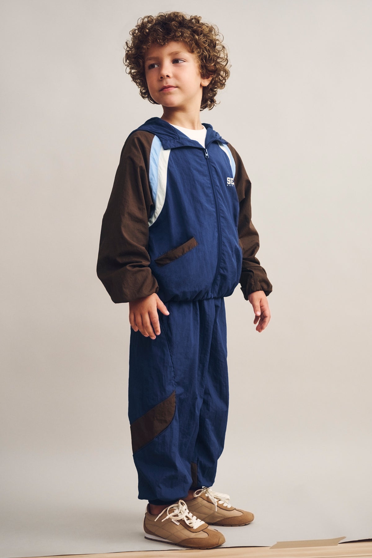 Core Logo Spray Jacket
