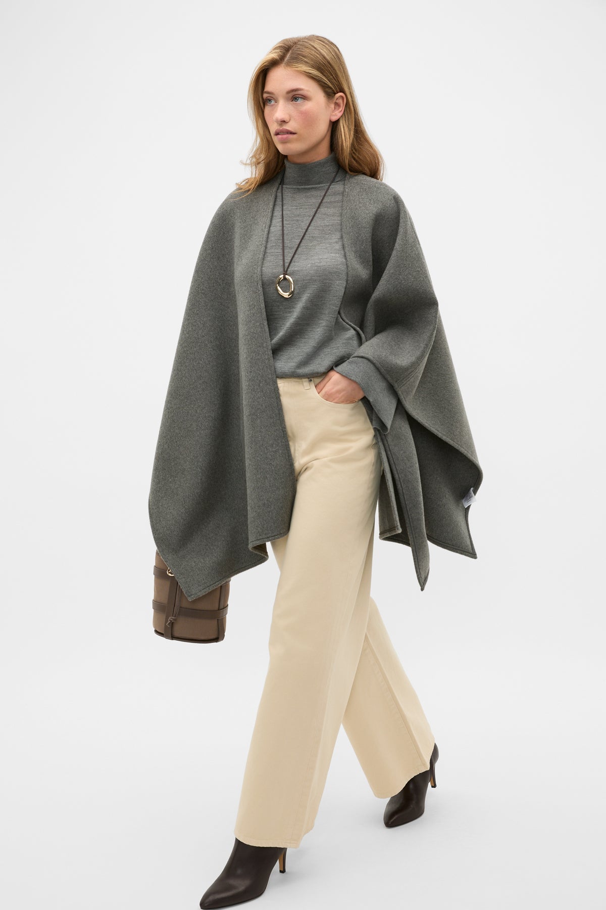 Fine Merino Mock Neck Knit