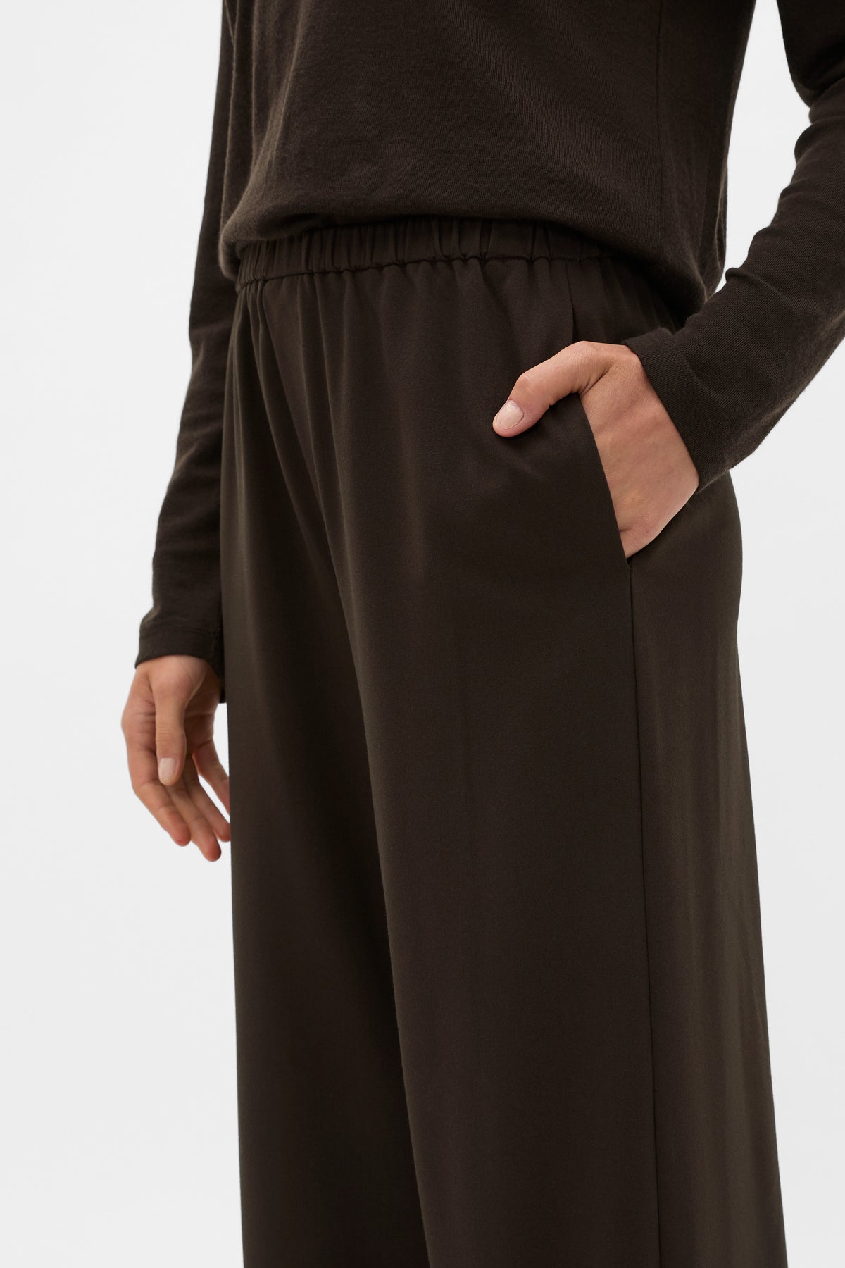 Elasticated Straight Leg Pant