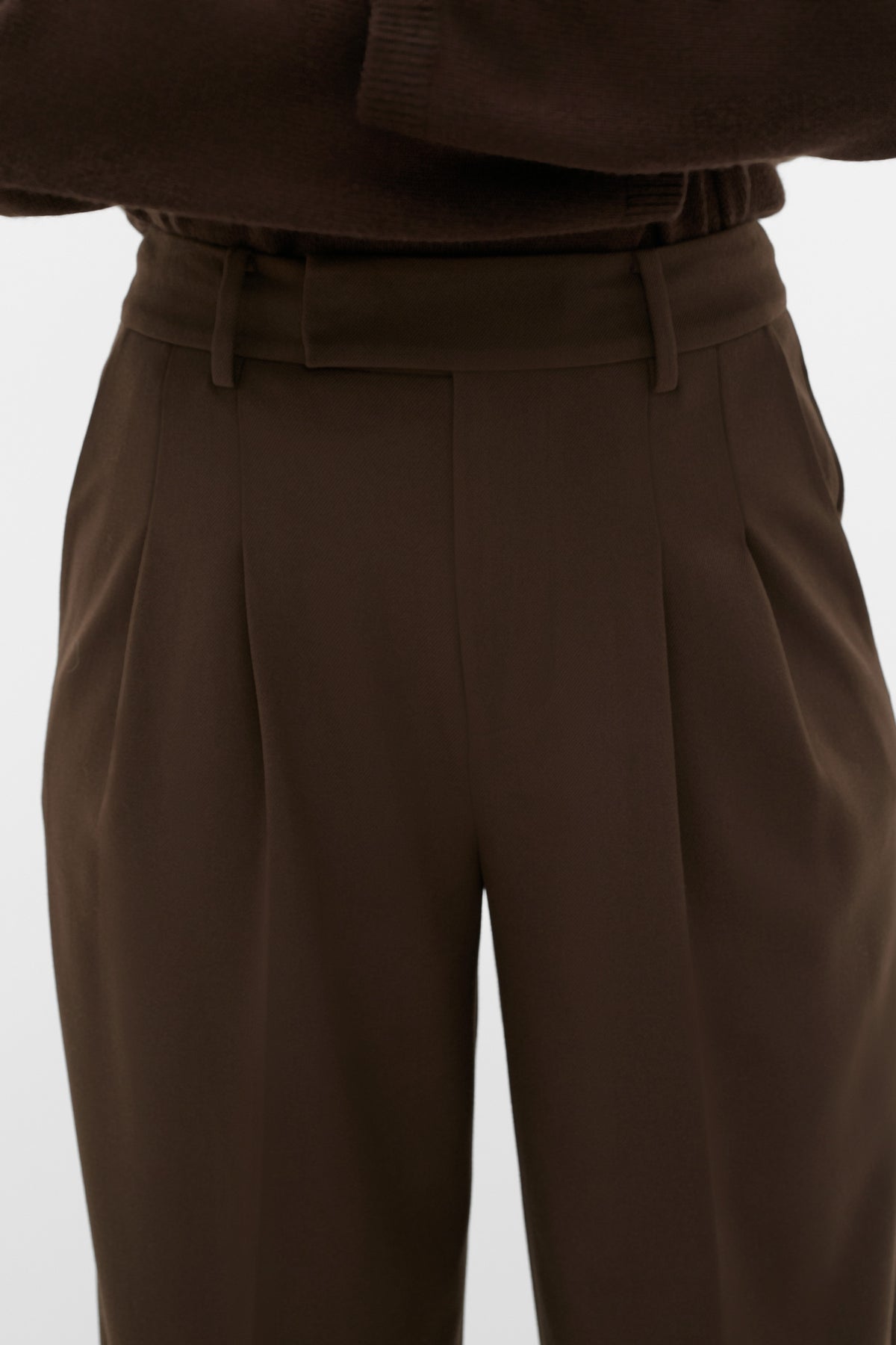 Pleat Front Trouser