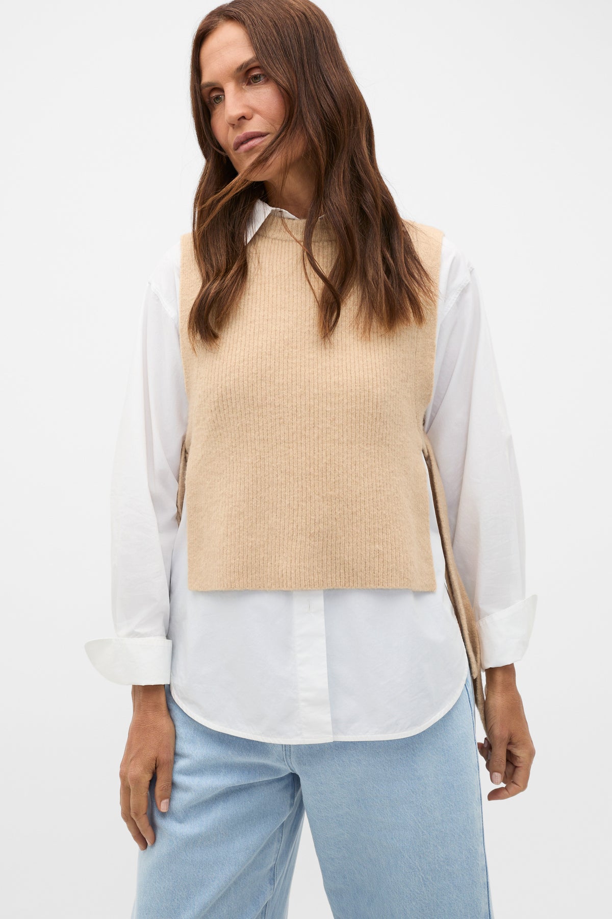 Tie Detail Collar Bib