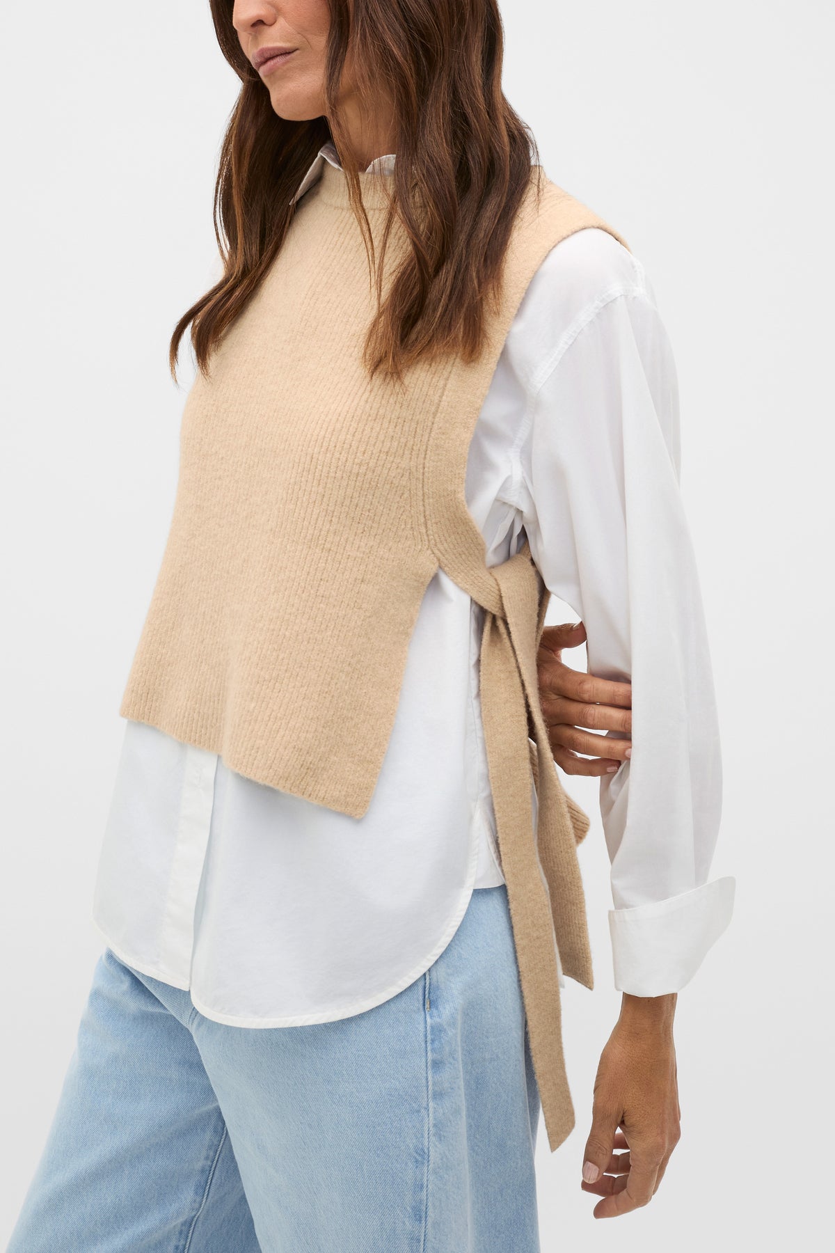 Tie Detail Collar Bib