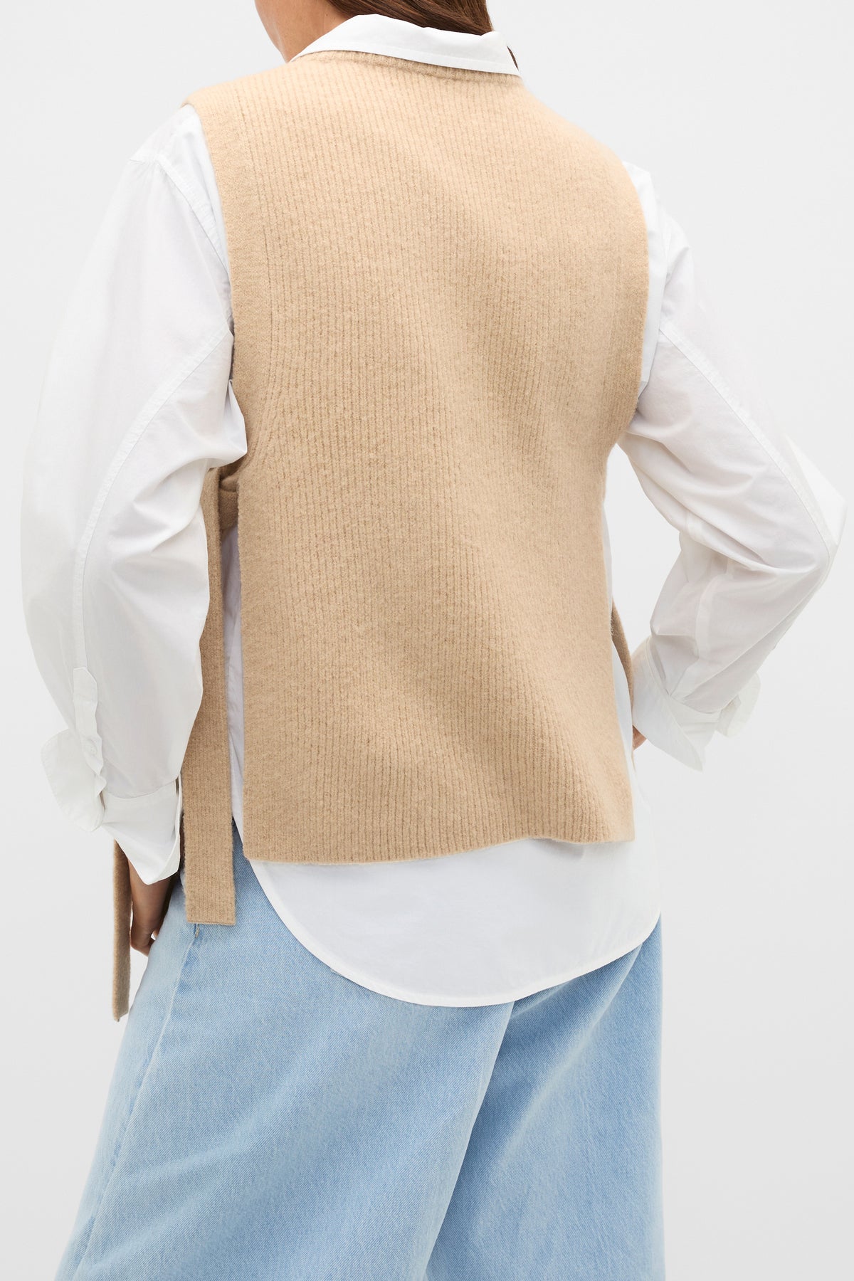 Tie Detail Collar Bib