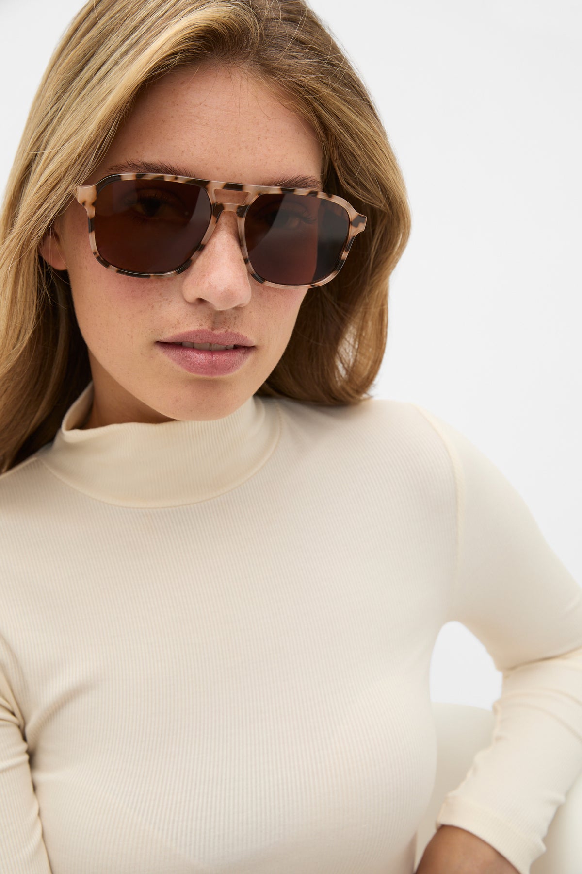 Lucy Navigator Sunglasses