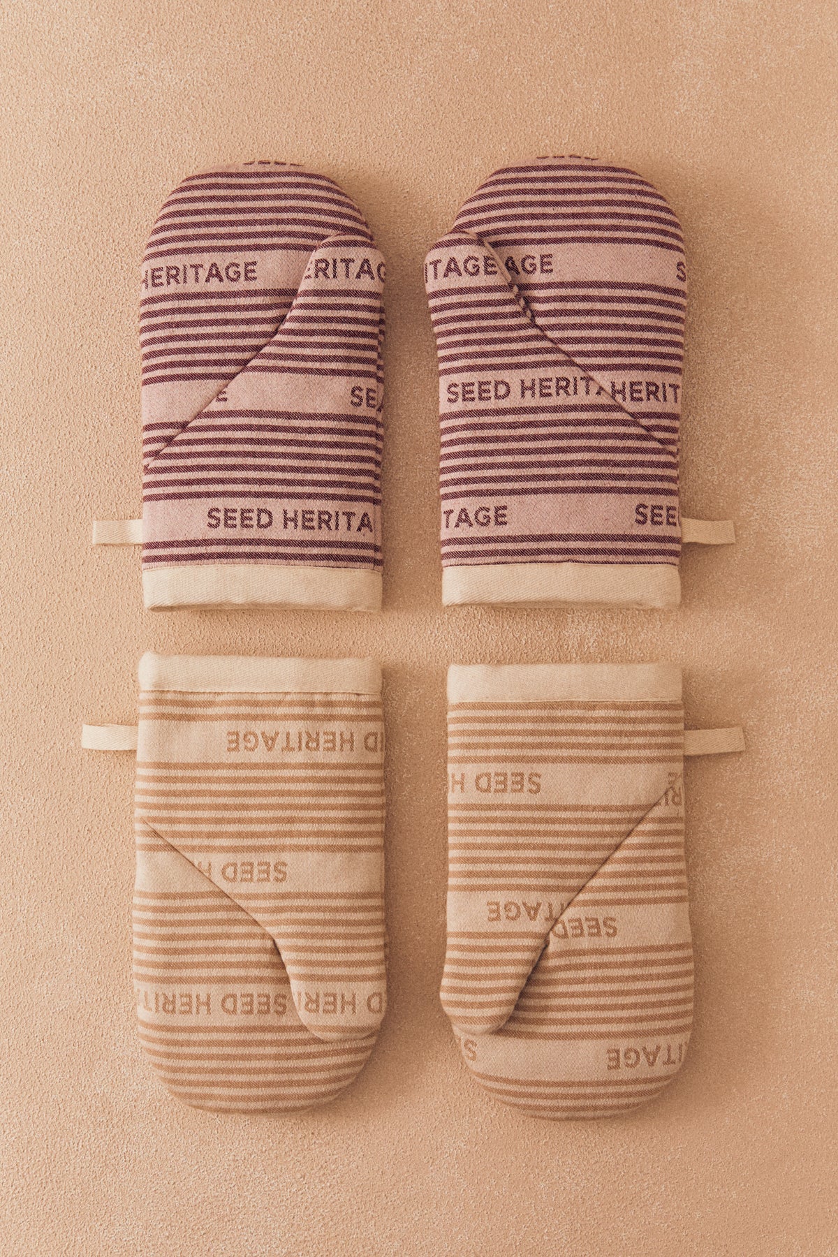 Mena Oven Mitts