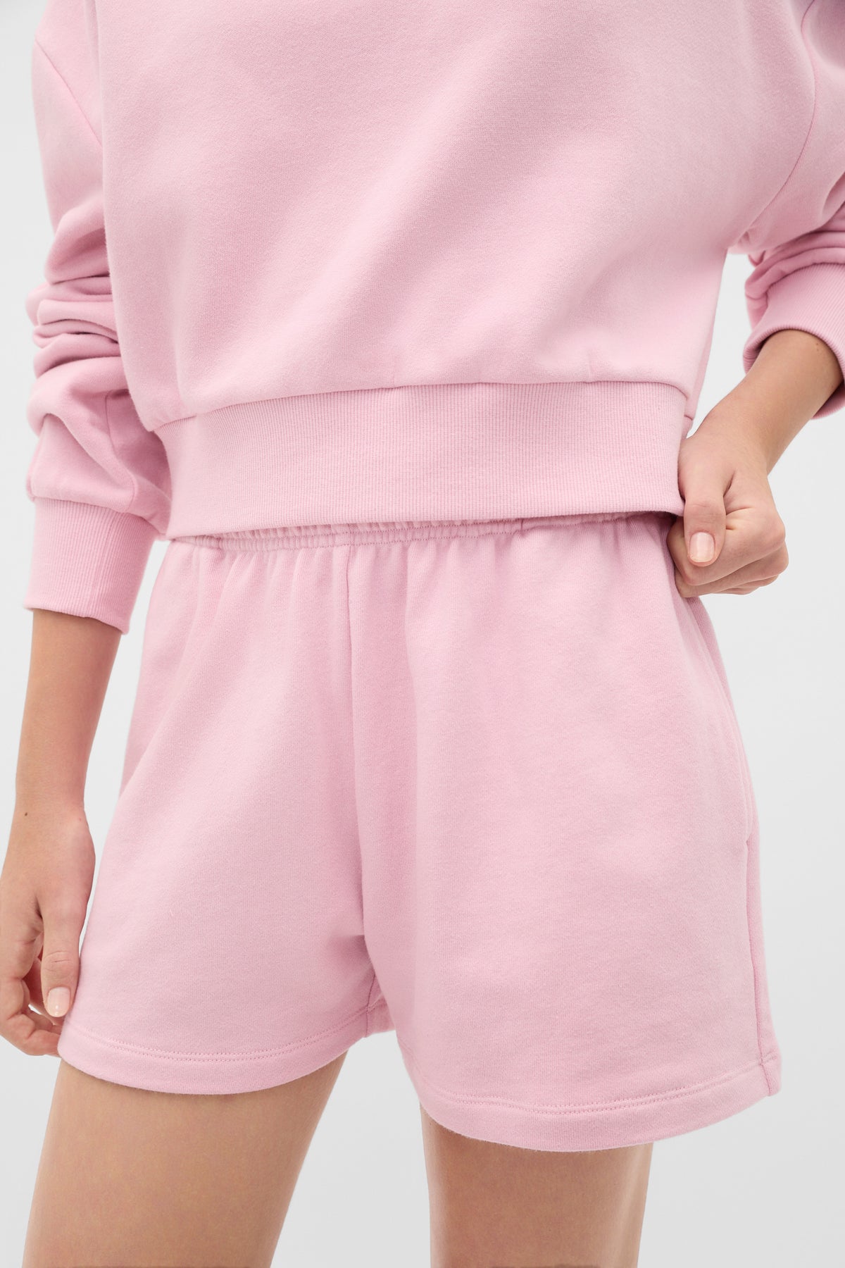Roll Waist Track Short