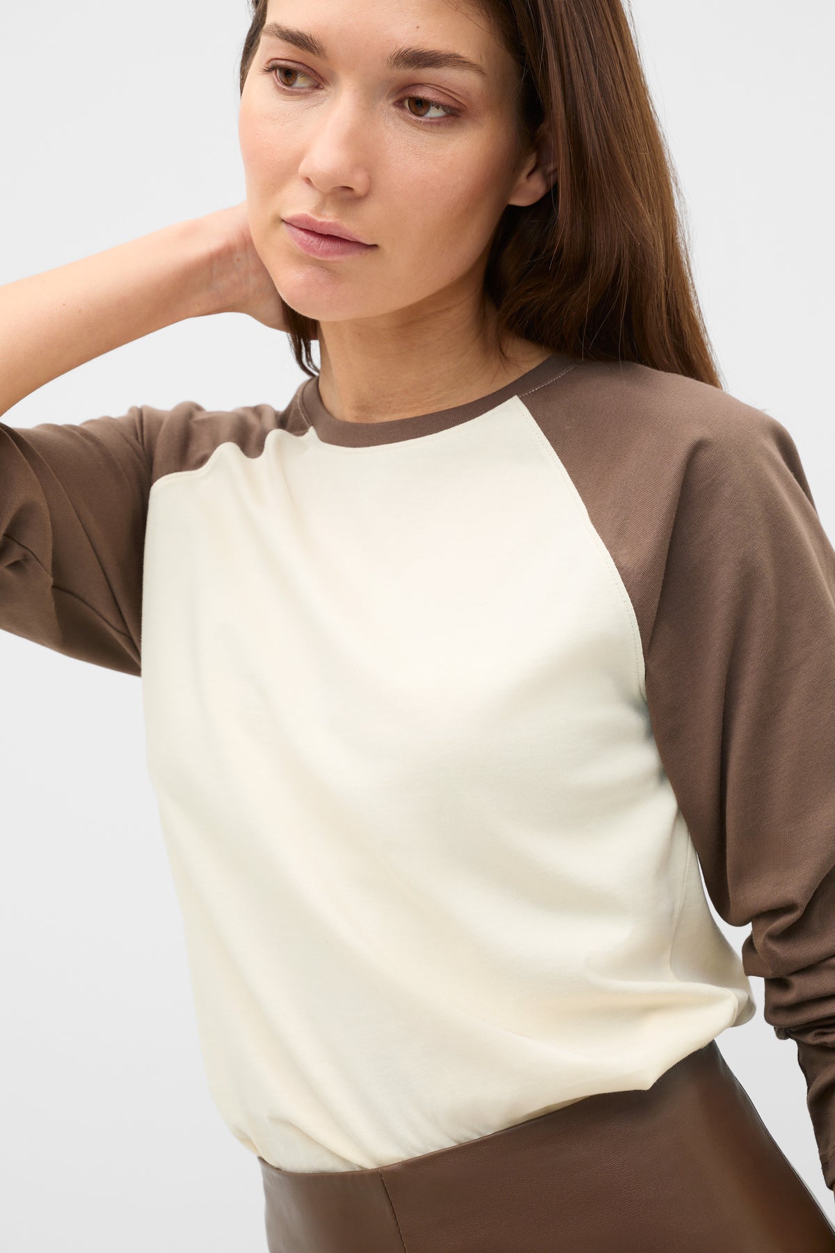 Spliced Raglan Long Sleeve Top