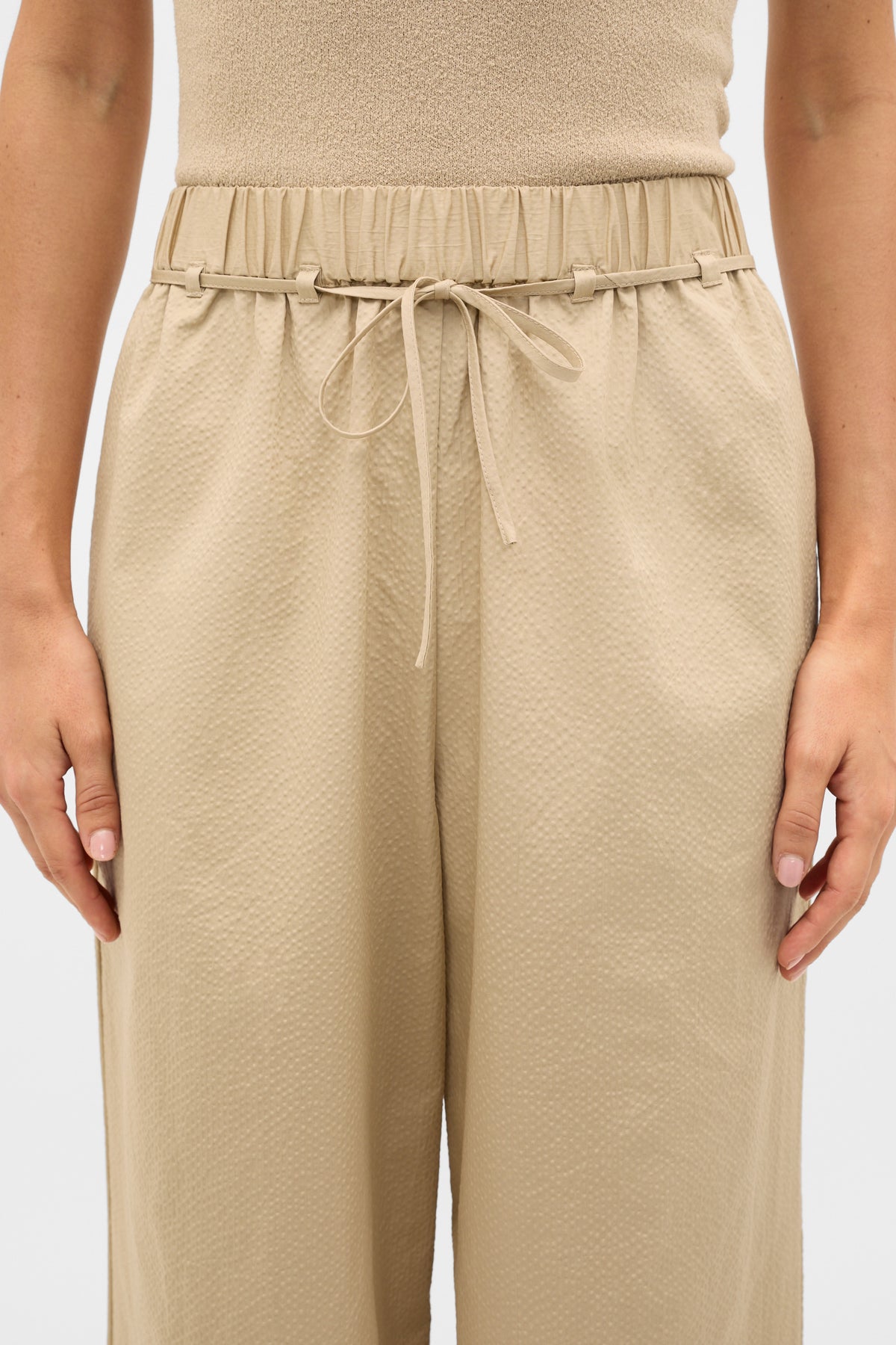 Textured Wide Leg Pant