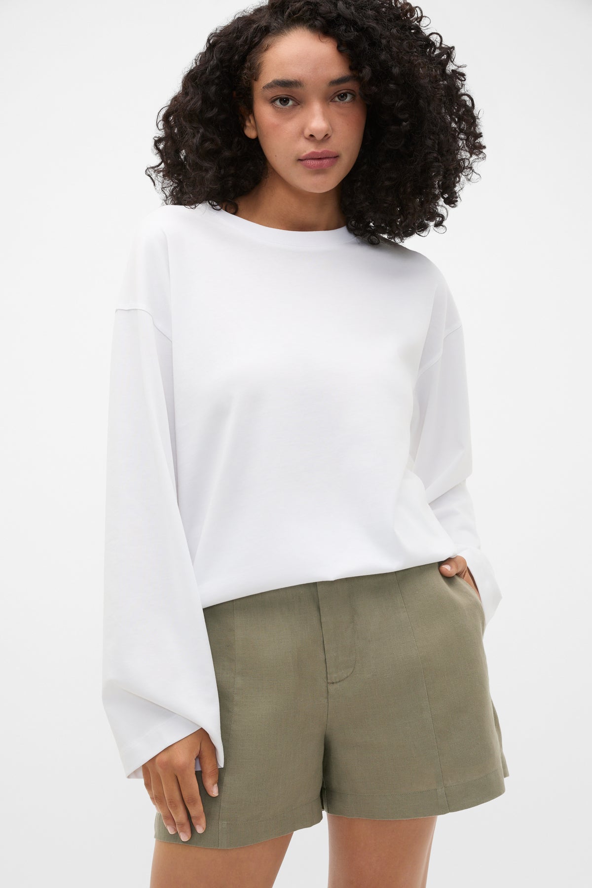 Core Linen High Rise Short