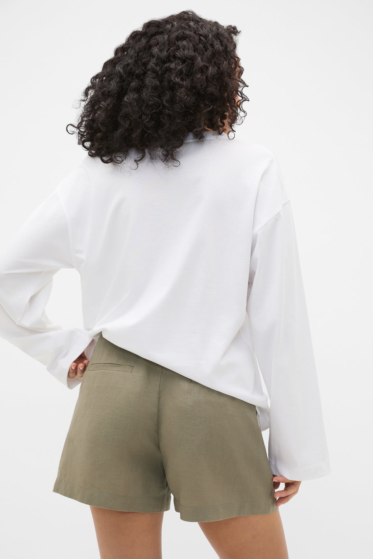 Core Linen High Rise Short