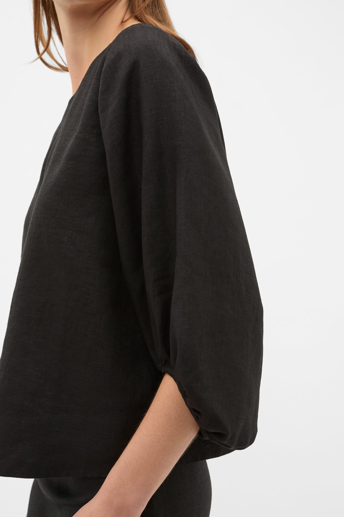 Core Linen Balloon Sleeve Top