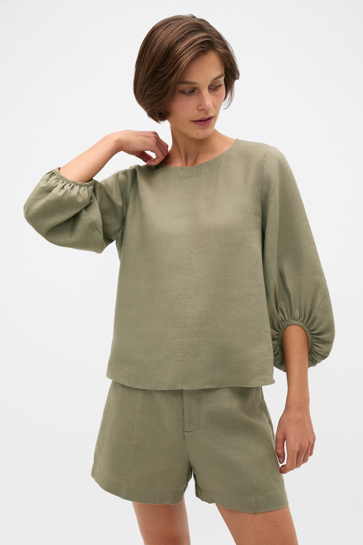 Core Linen Balloon Sleeve Top