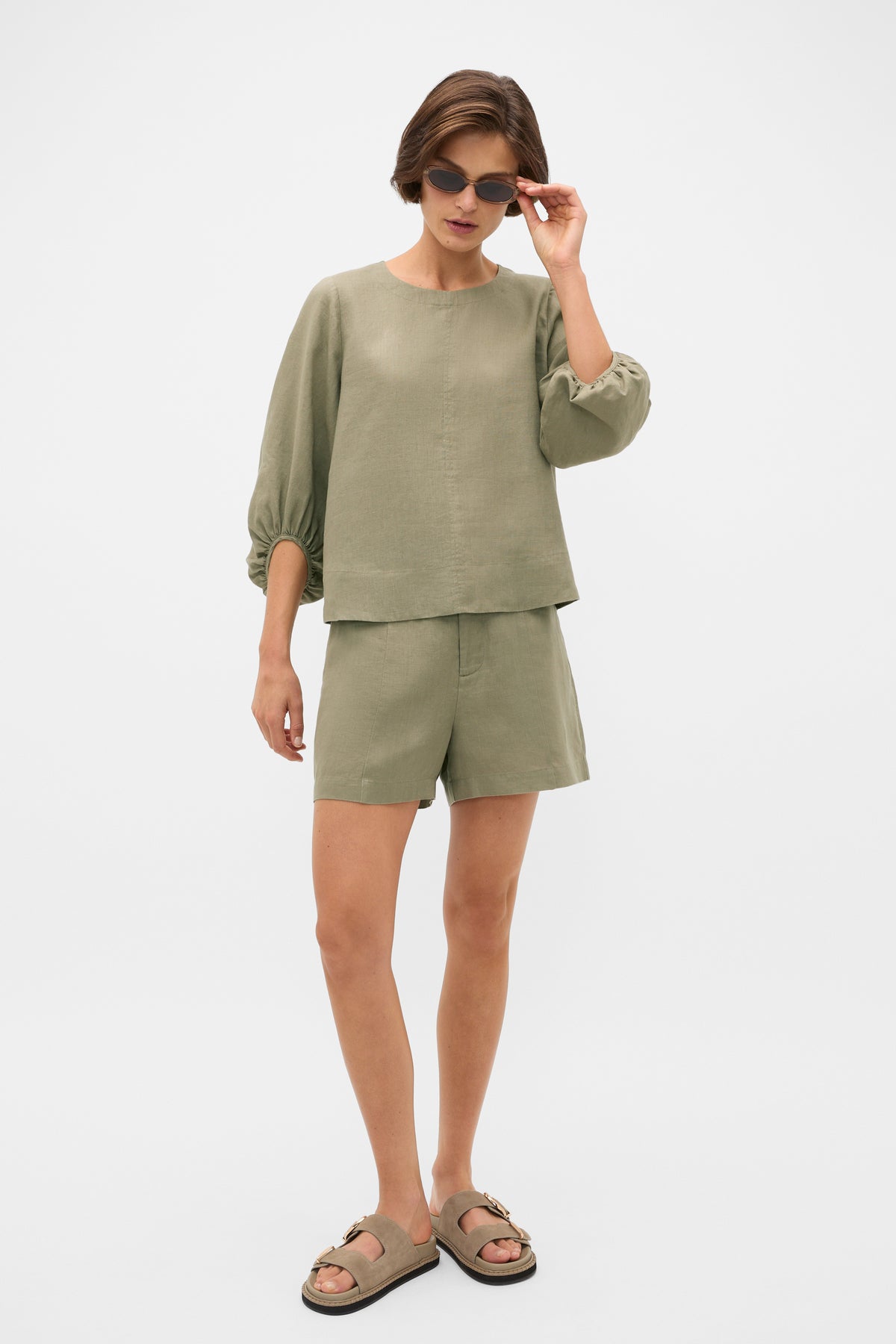 Core Linen Balloon Sleeve Top