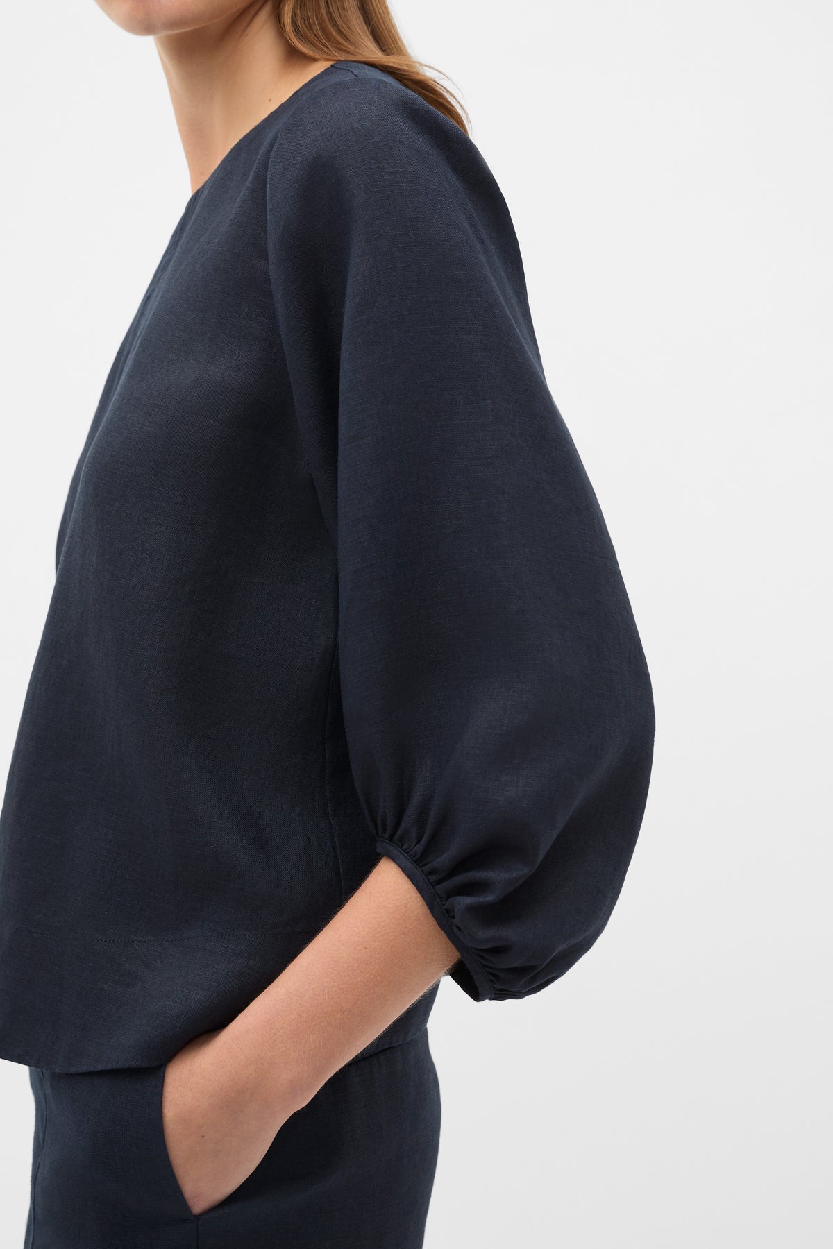 Core Linen Balloon Sleeve Top